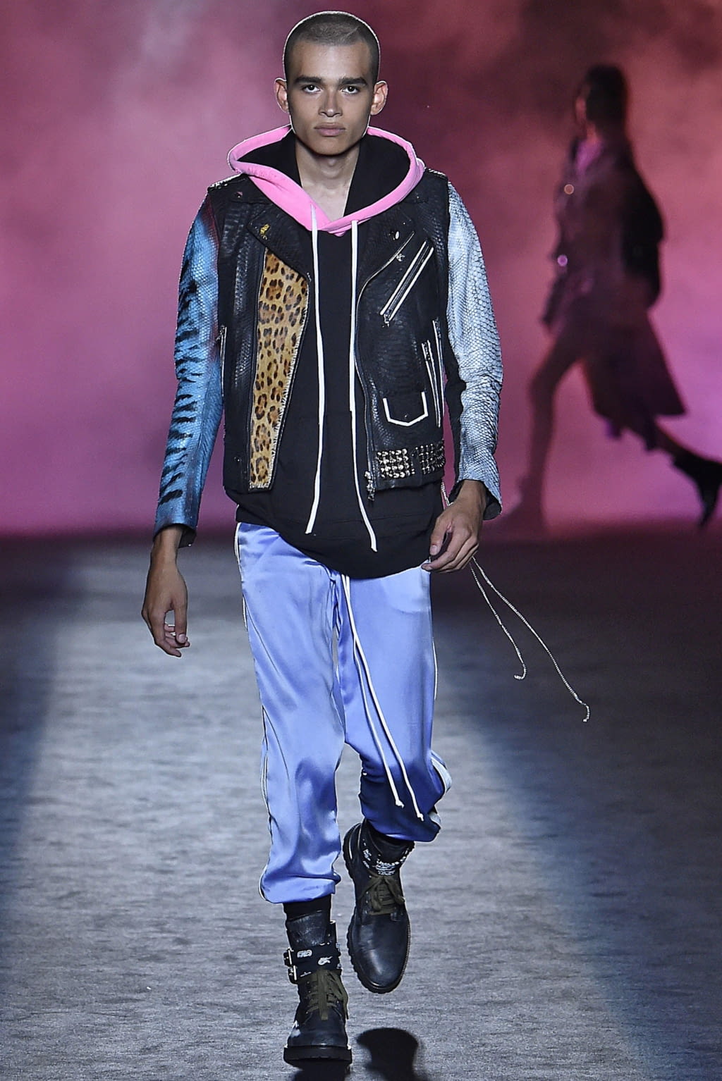 Fashion Week Paris Spring/Summer 2019 look 25 from the Amiri collection 男装