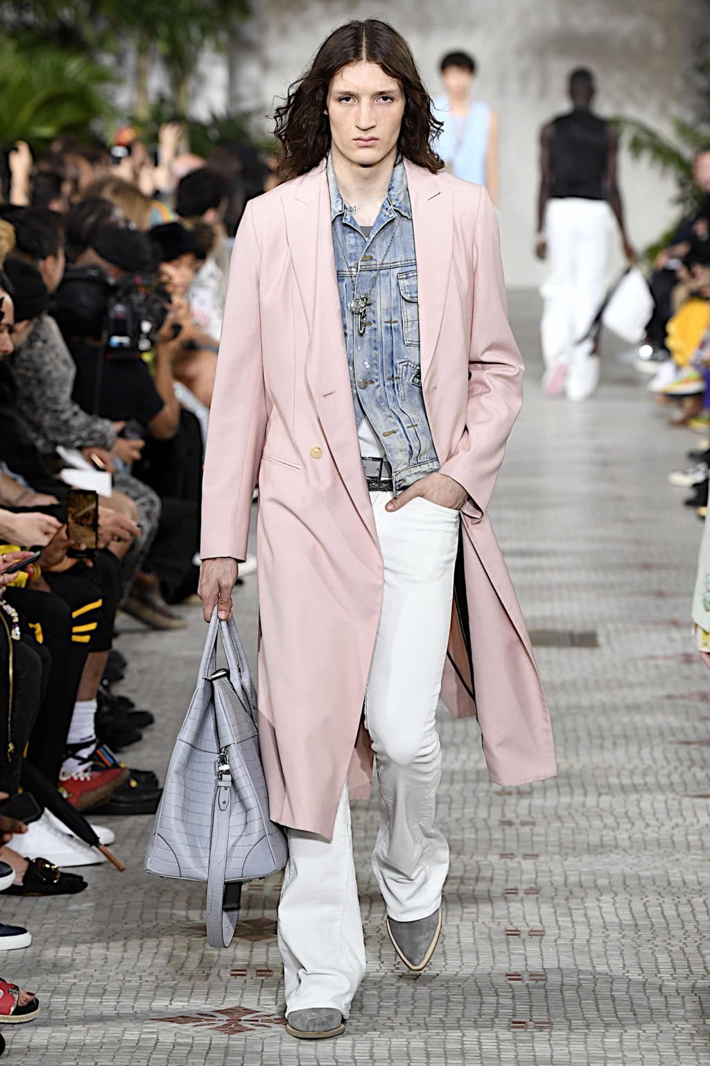 Fashion Week Paris Spring/Summer 2020 look 5 from the Amiri collection 男装