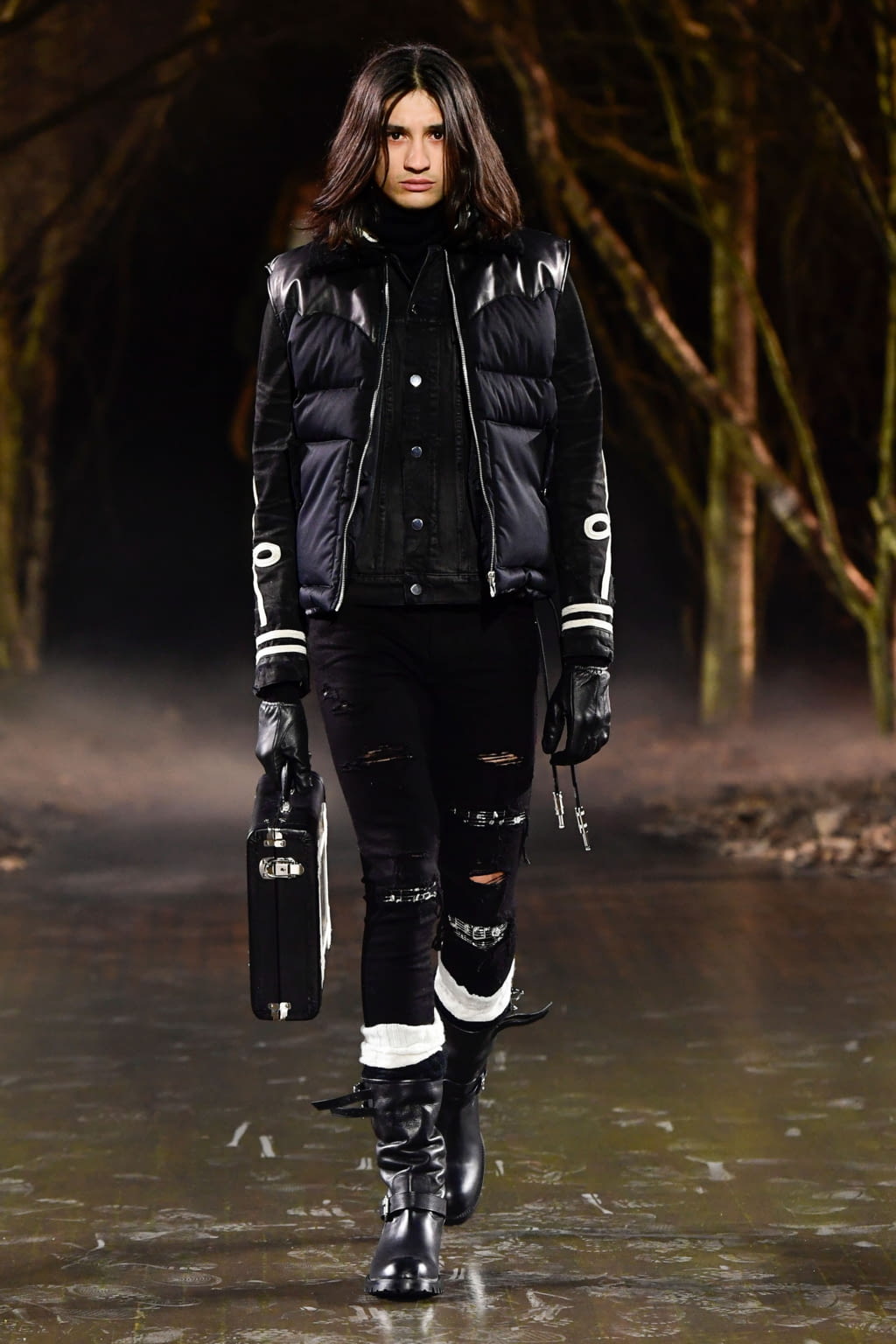 Fashion Week Paris Fall/Winter 2019 look 14 from the Amiri collection 男装