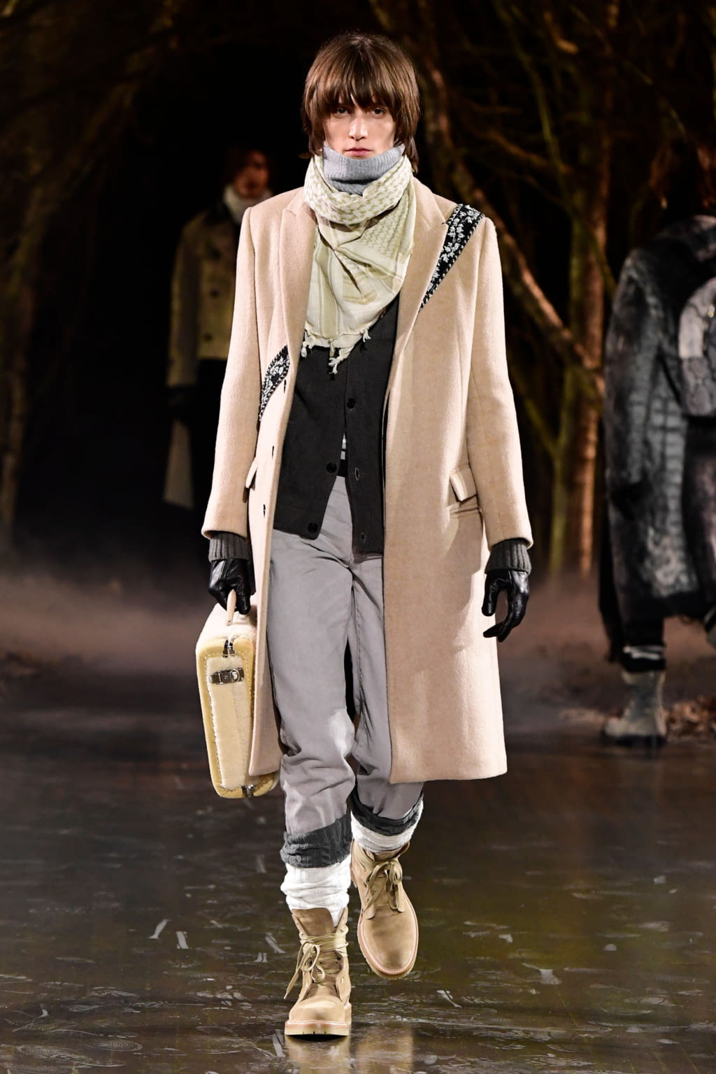 Fashion Week Paris Fall/Winter 2019 look 30 from the Amiri collection 男装
