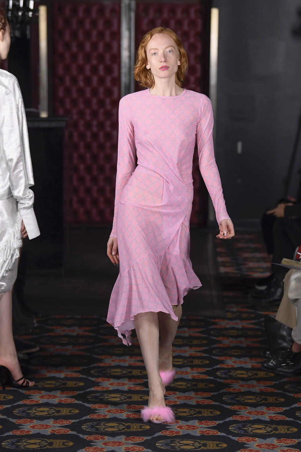 Fashion Week Paris Spring/Summer 2019 look 18 from the Jourden collection 女装