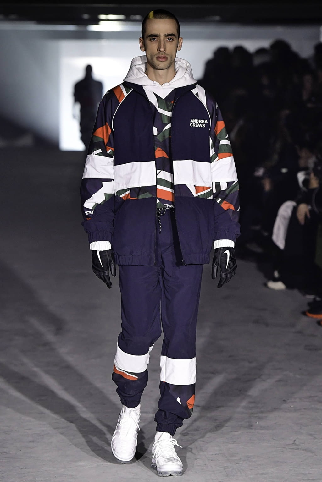 Fashion Week Paris Fall/Winter 2019 look 11 from the Andrea Crews collection 男装