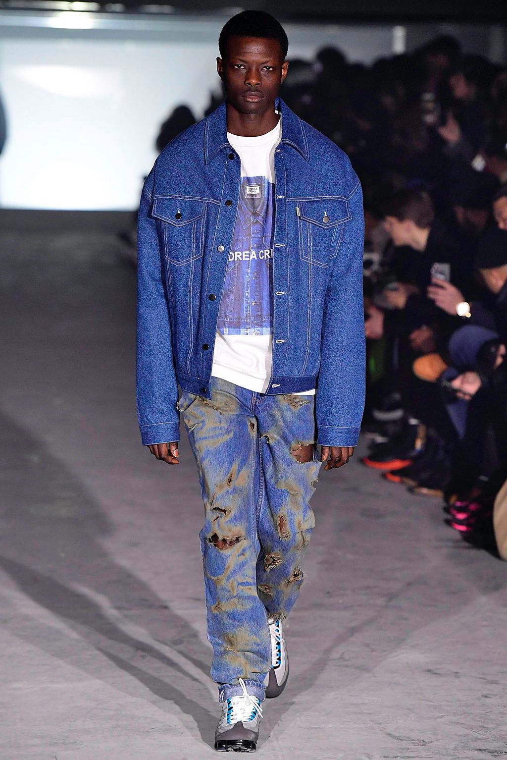 Fashion Week Paris Fall/Winter 2019 look 14 from the Andrea Crews collection menswear