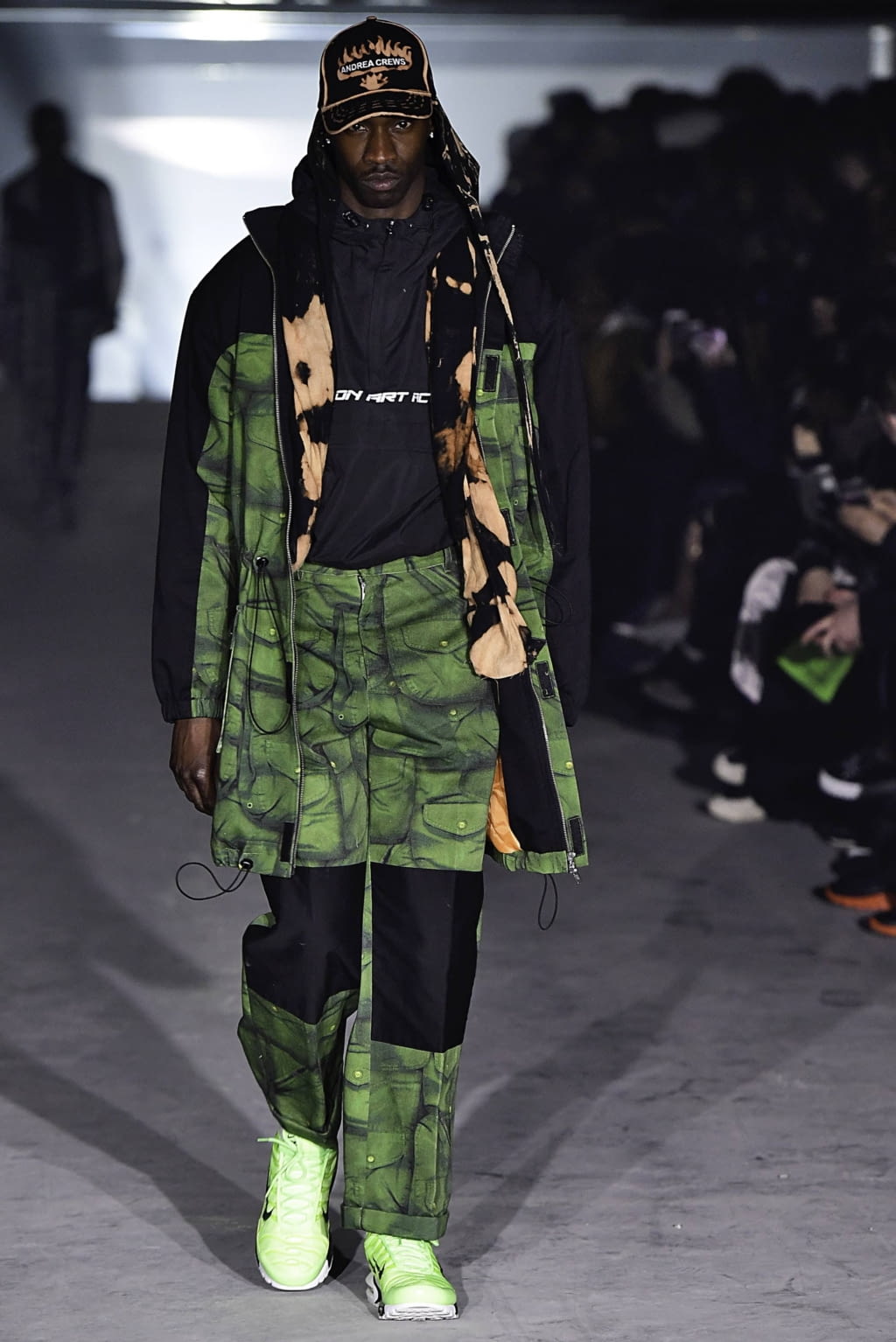 Fashion Week Paris Fall/Winter 2019 look 23 de la collection Andrea Crews menswear