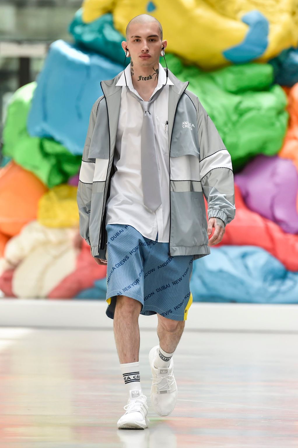 Fashion Week Paris Spring/Summer 2019 look 20 from the Andrea Crews collection menswear