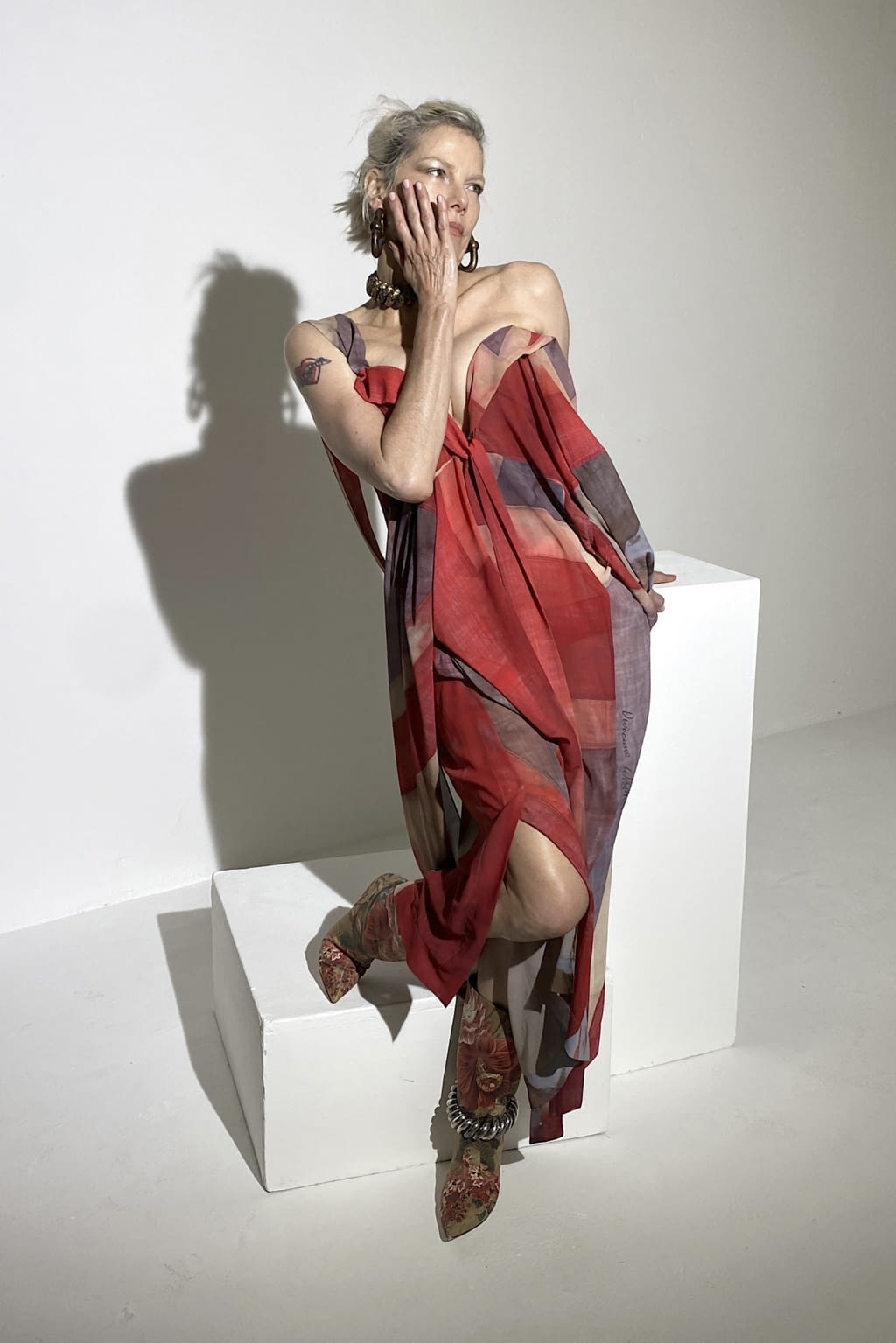 Fashion Week Paris Spring/Summer 2021 look 3 from the Andreas Kronthaler for Vivienne Westwood collection 女装