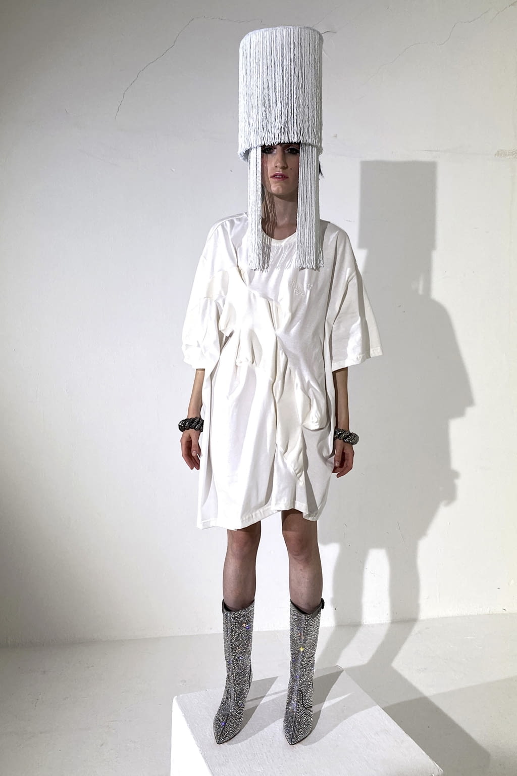 Fashion Week Paris Spring/Summer 2021 look 37 from the Andreas Kronthaler for Vivienne Westwood collection 女装