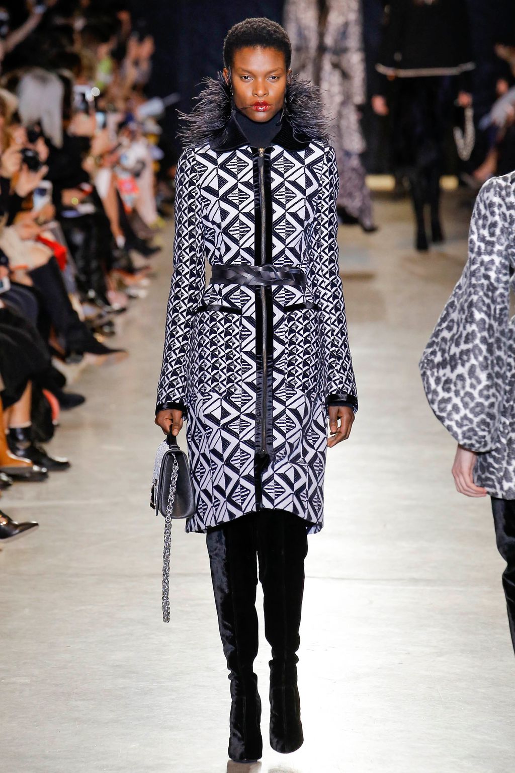 Fashion Week Paris Fall/Winter 2017 look 15 from the Andrew GN collection womenswear