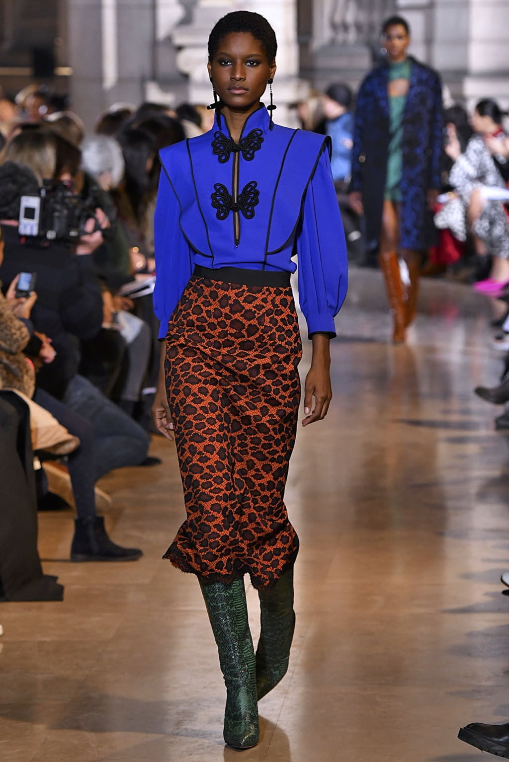 Fashion Week Paris Fall/Winter 2019 look 18 from the Andrew GN collection womenswear
