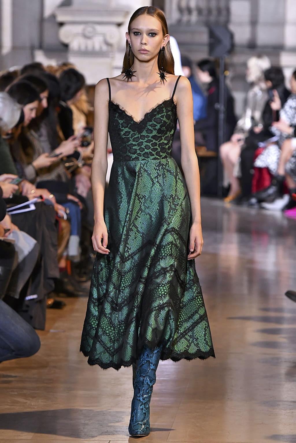 Fashion Week Paris Fall/Winter 2019 look 22 from the Andrew GN collection 女装
