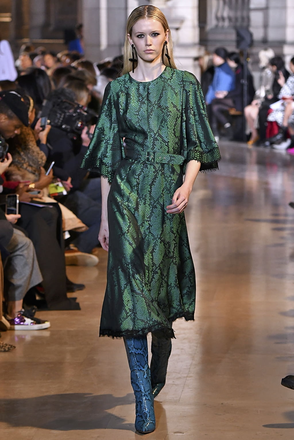 Fashion Week Paris Fall/Winter 2019 look 25 from the Andrew GN collection 女装