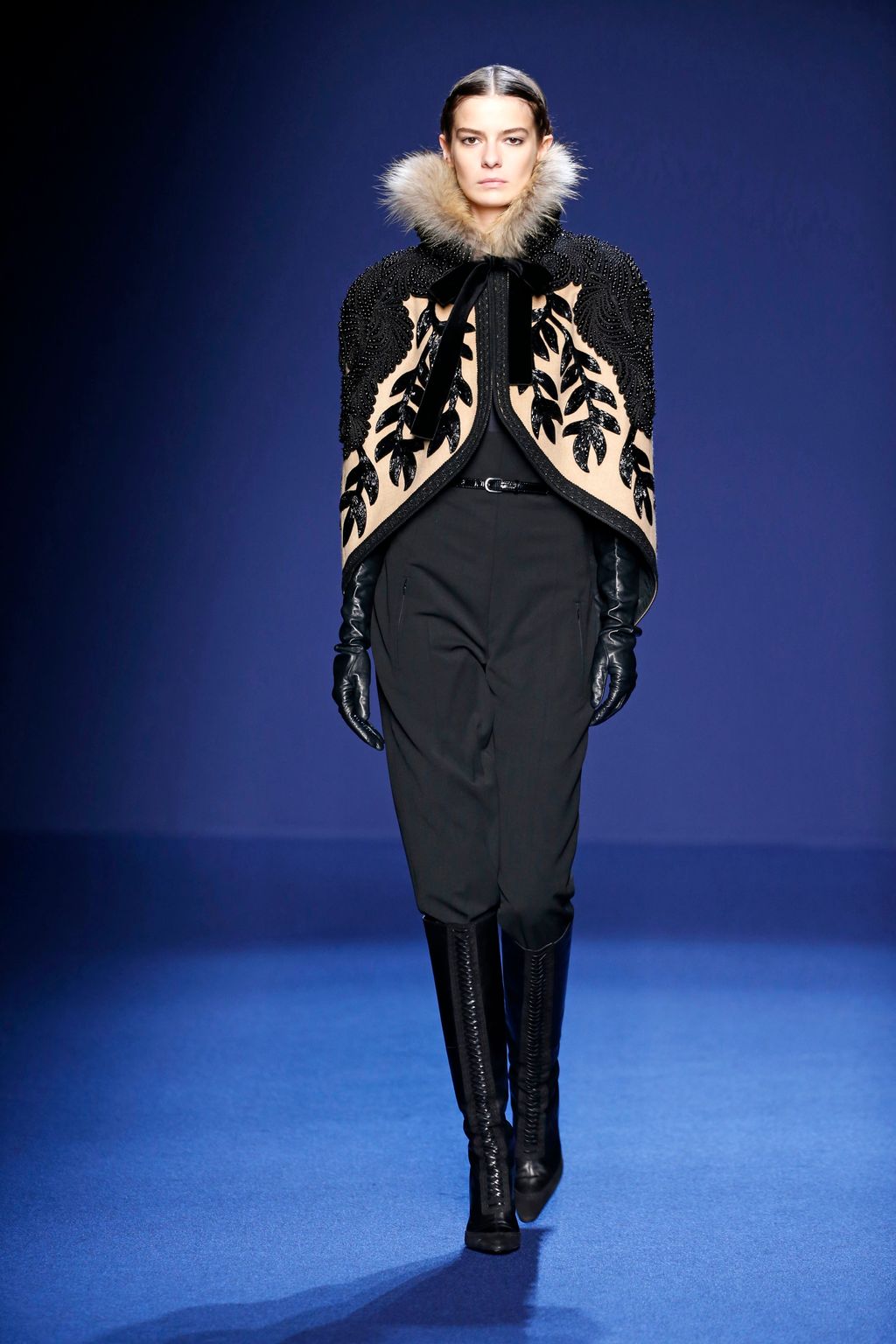 Fashion Week Paris Fall/Winter 2016 look 13 from the Andrew GN collection womenswear