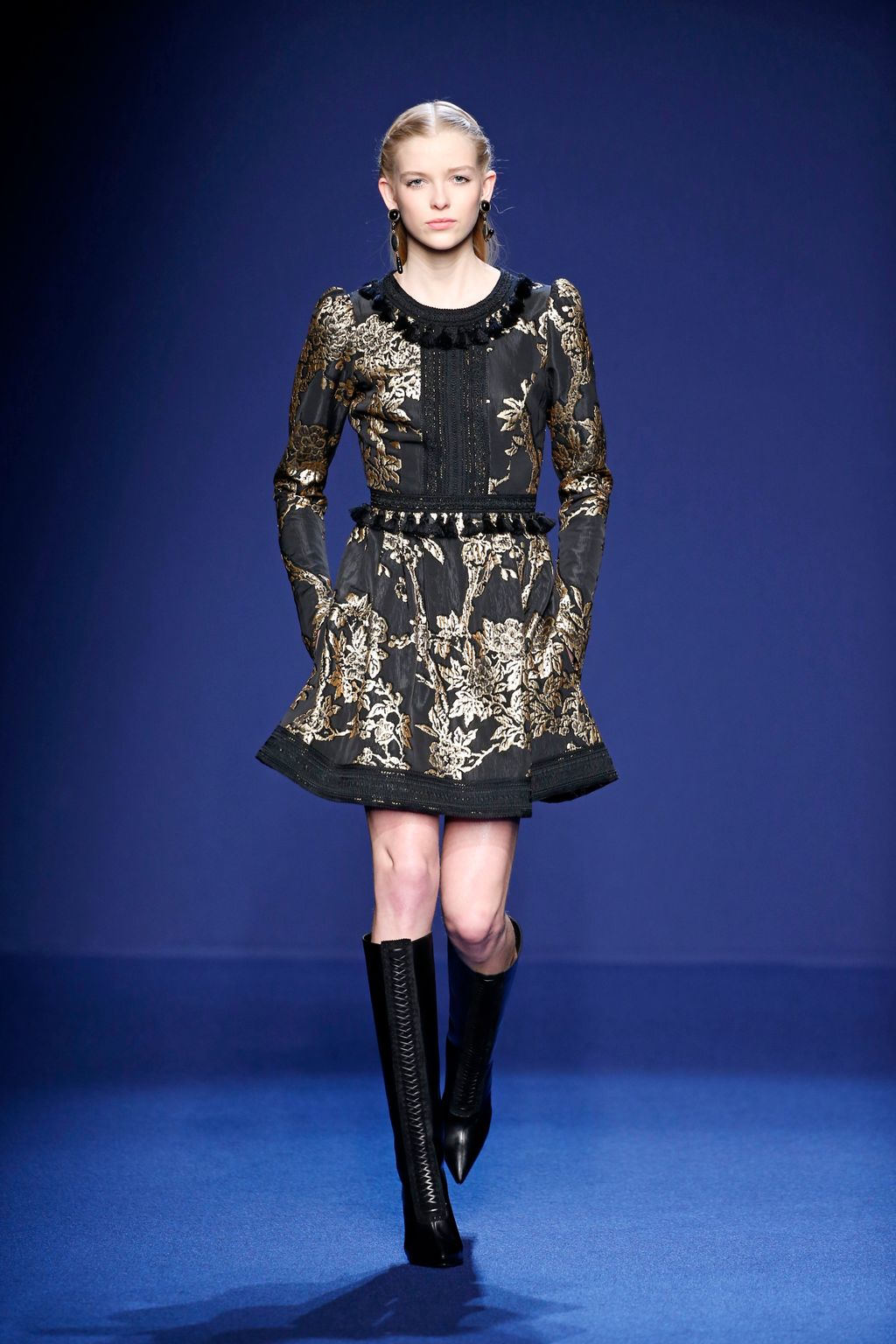 Fashion Week Paris Fall/Winter 2016 look 14 from the Andrew GN collection 女装