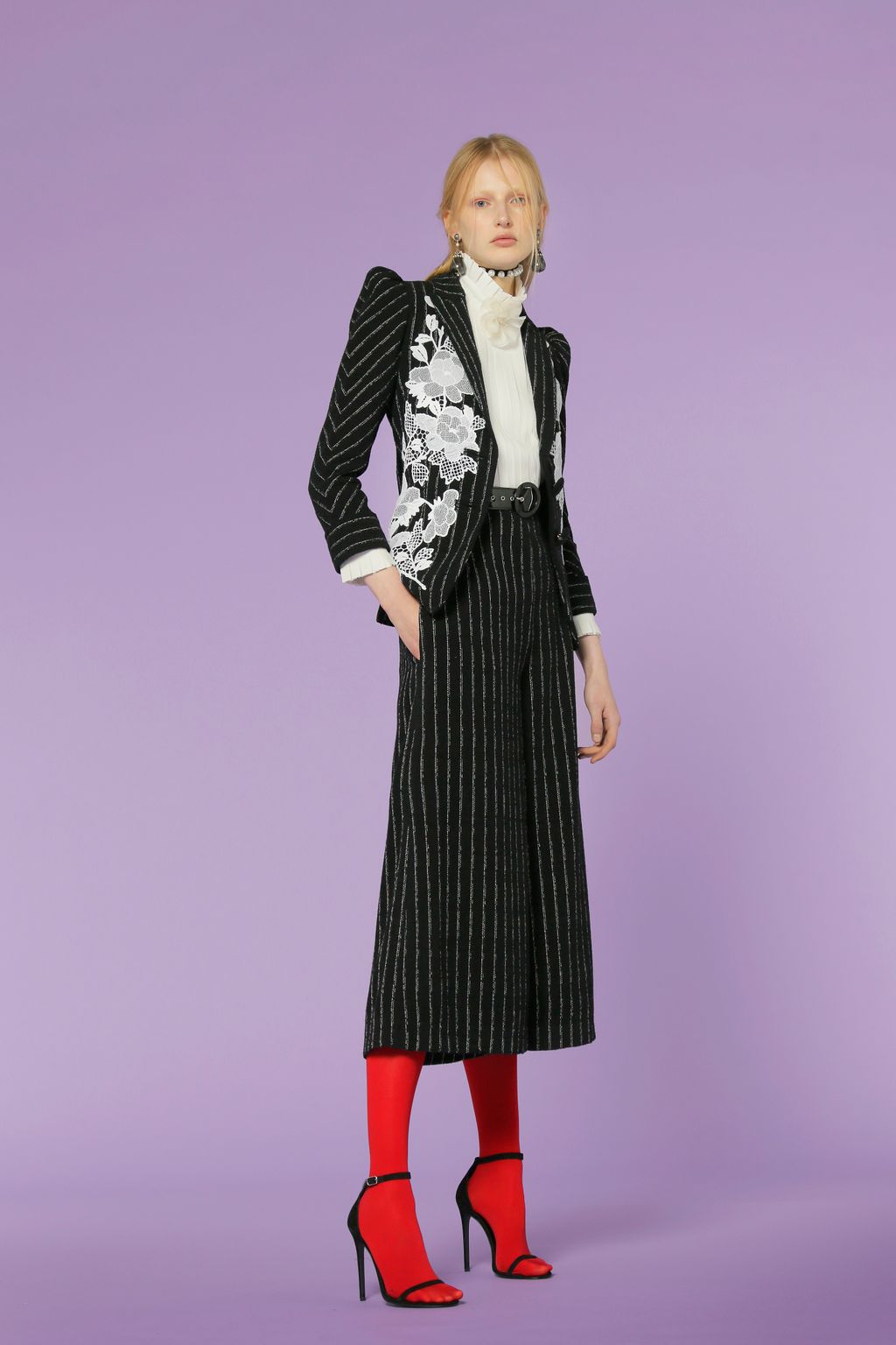 Fashion Week Paris Pre-Fall 2018 look 25 from the Andrew GN collection 女装