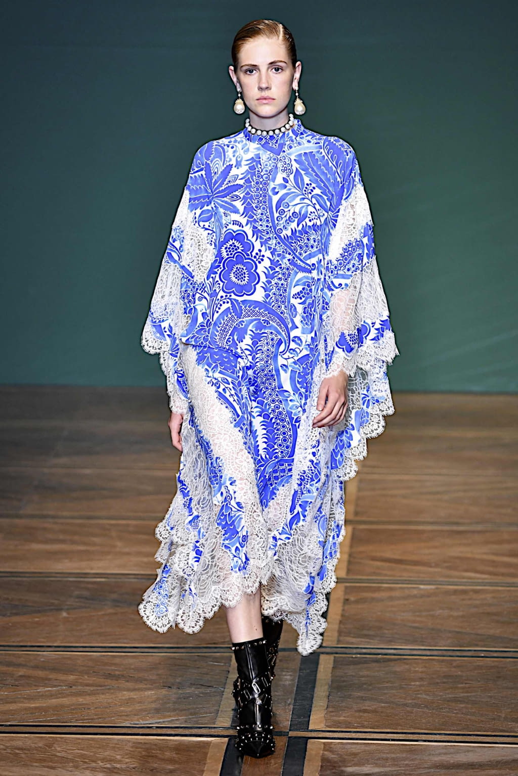 Fashion Week Paris Spring/Summer 2020 look 16 de la collection Andrew GN womenswear
