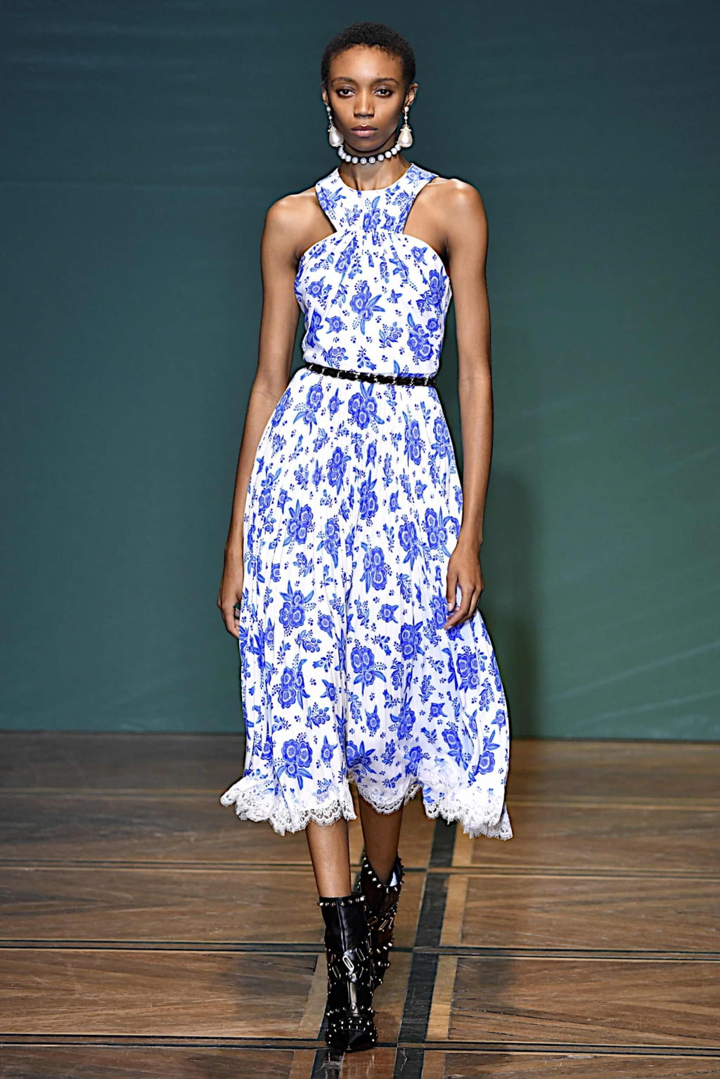Fashion Week Paris Spring/Summer 2020 look 19 de la collection Andrew GN womenswear