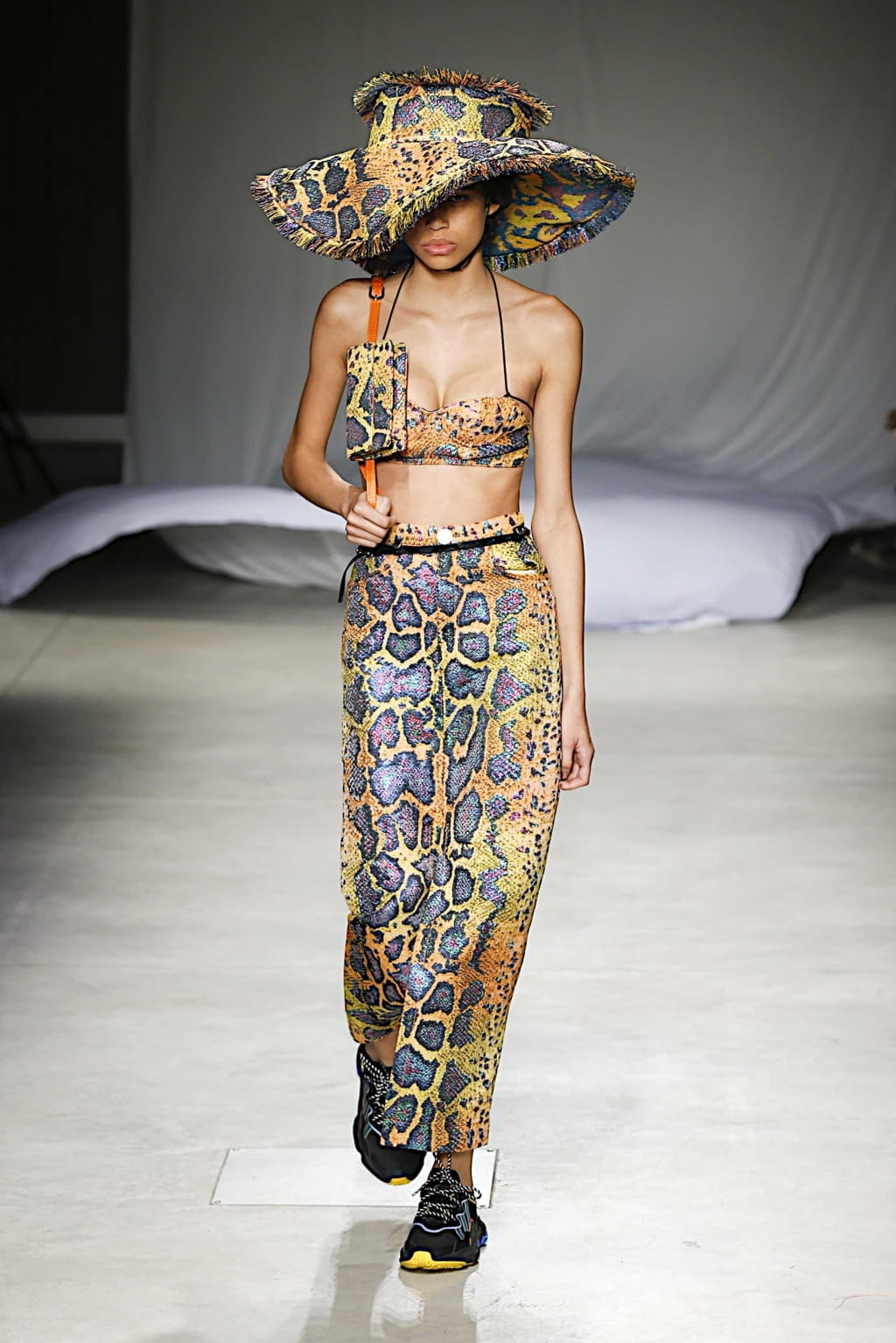 Fashion Week Milan Spring/Summer 2020 look 31 de la collection Angel Chen womenswear