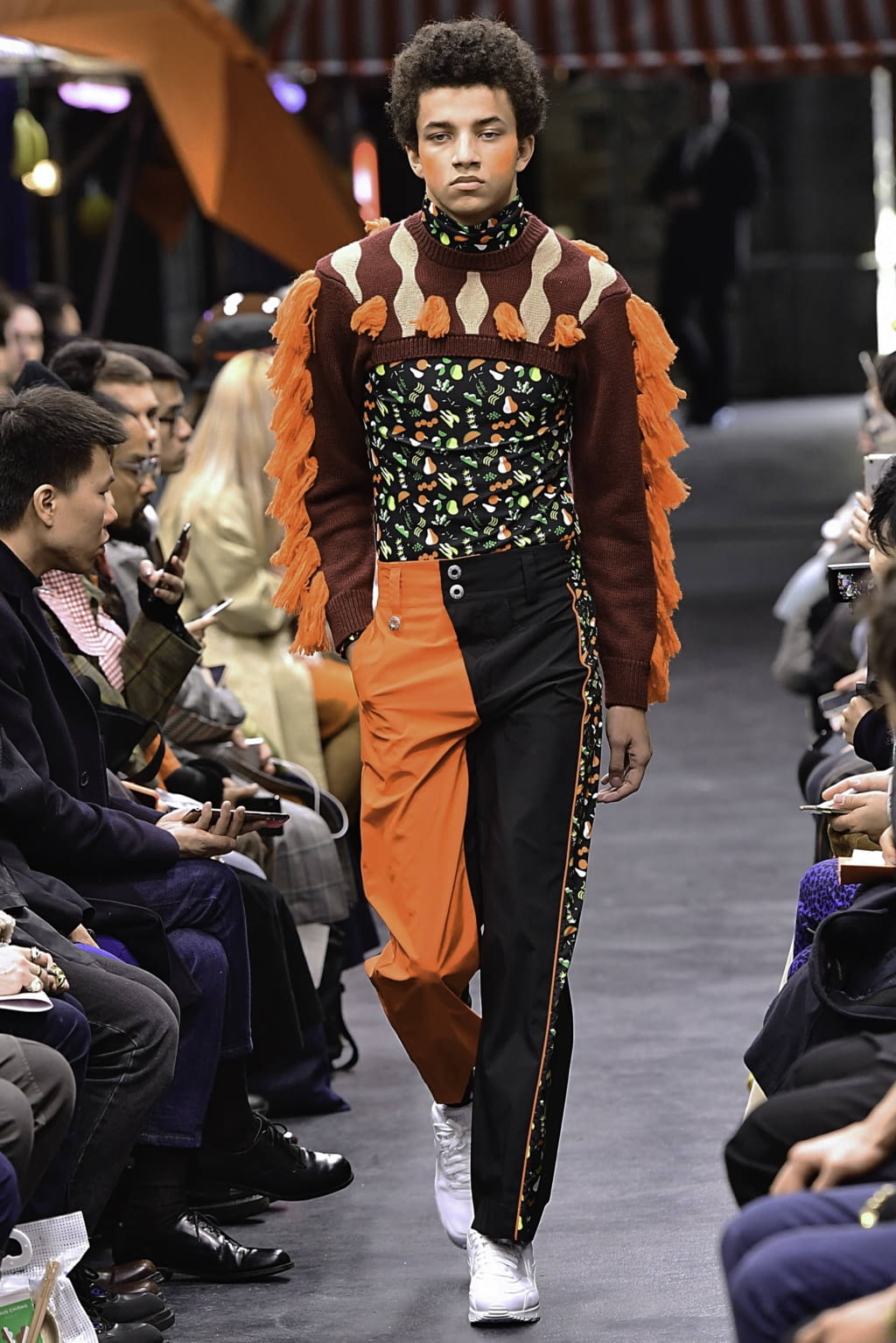 Fashion Week Paris Fall/Winter 2019 look 12 de la collection Angus Chiang menswear