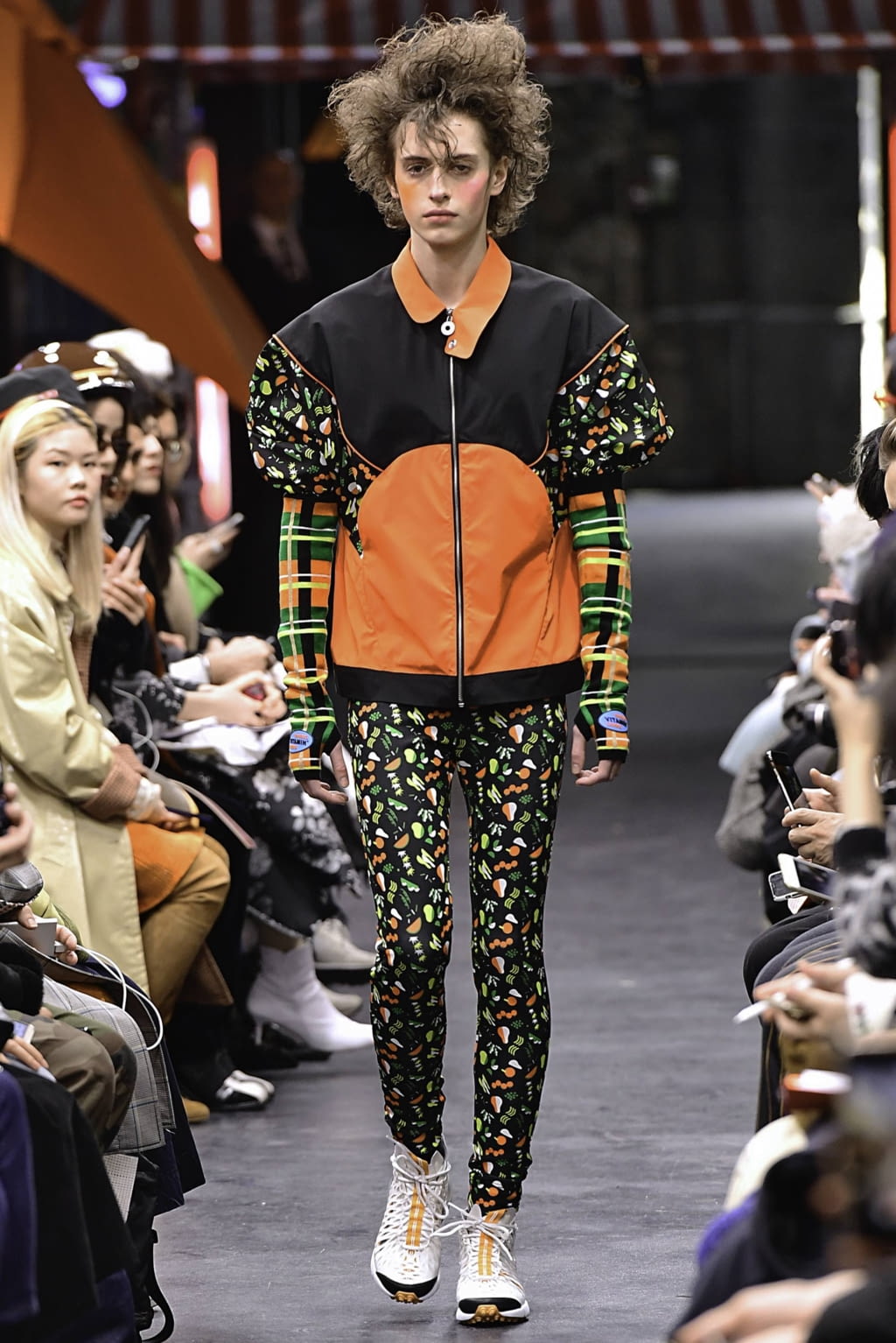 Fashion Week Paris Fall/Winter 2019 look 14 de la collection Angus Chiang menswear
