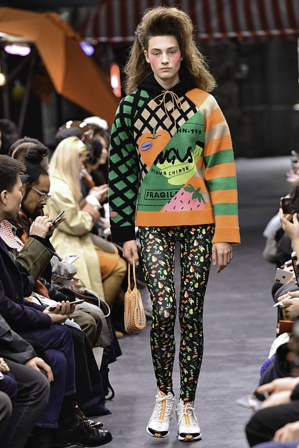 Fashion Week Paris Fall/Winter 2019 look 16 de la collection Angus Chiang menswear
