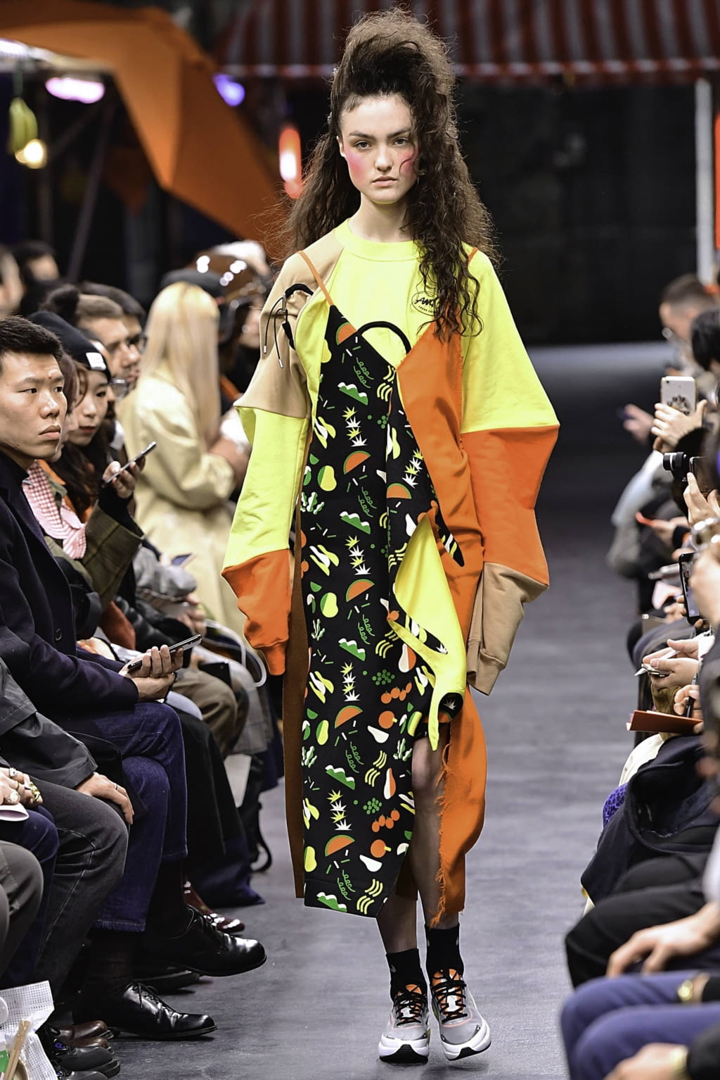 Fashion Week Paris Fall/Winter 2019 look 18 de la collection Angus Chiang menswear