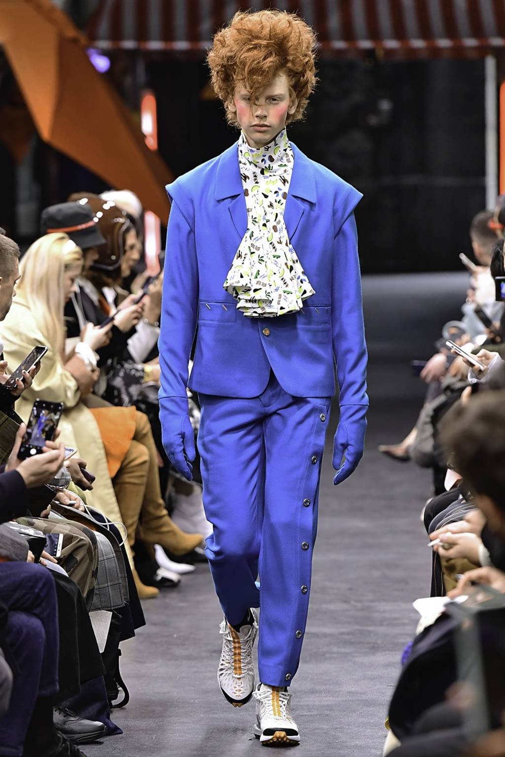 Fashion Week Paris Fall/Winter 2019 look 33 from the Angus Chiang collection 男装