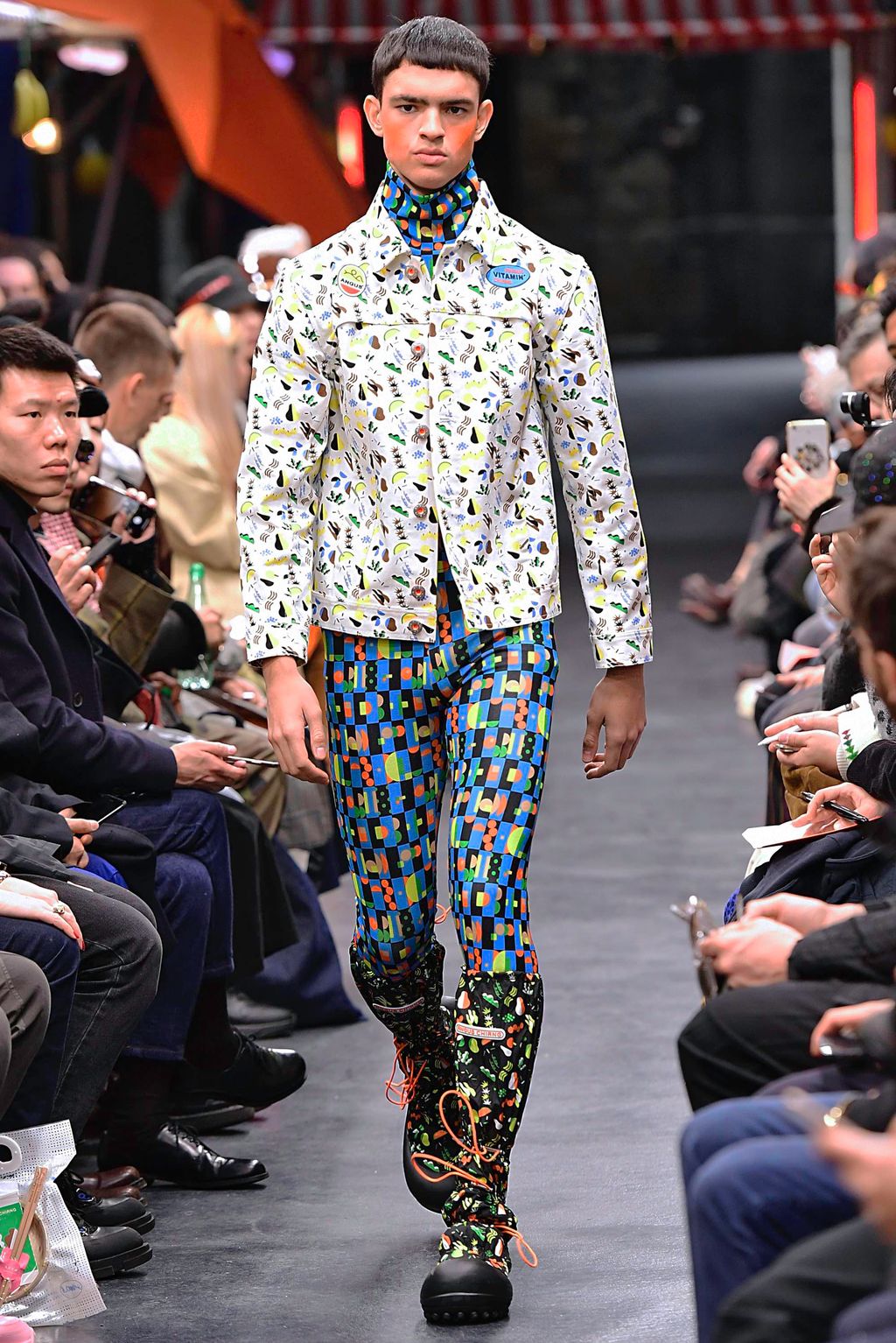 Fashion Week Paris Fall/Winter 2019 look 35 from the Angus Chiang collection menswear