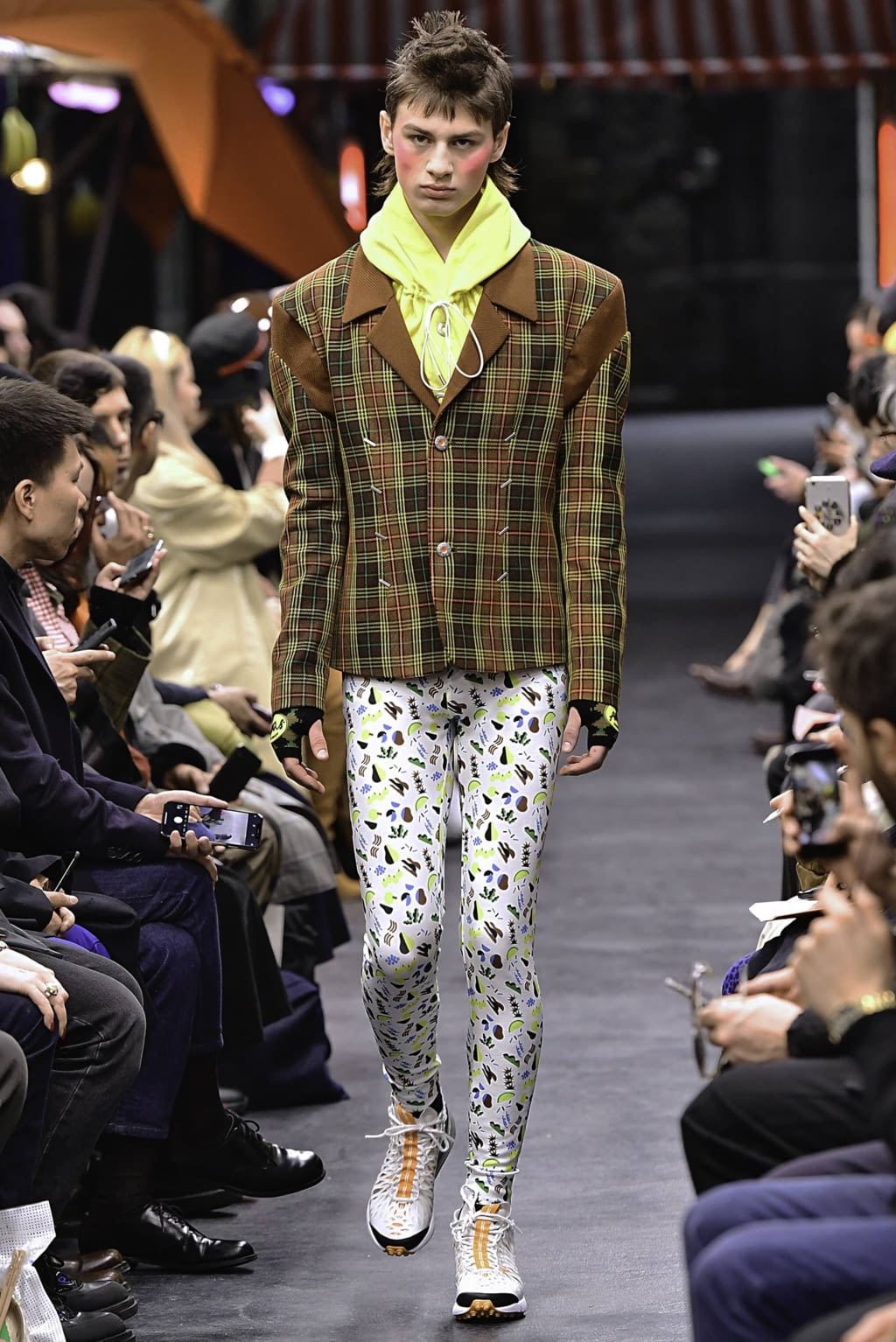 Fashion Week Paris Fall/Winter 2019 look 42 de la collection Angus Chiang menswear