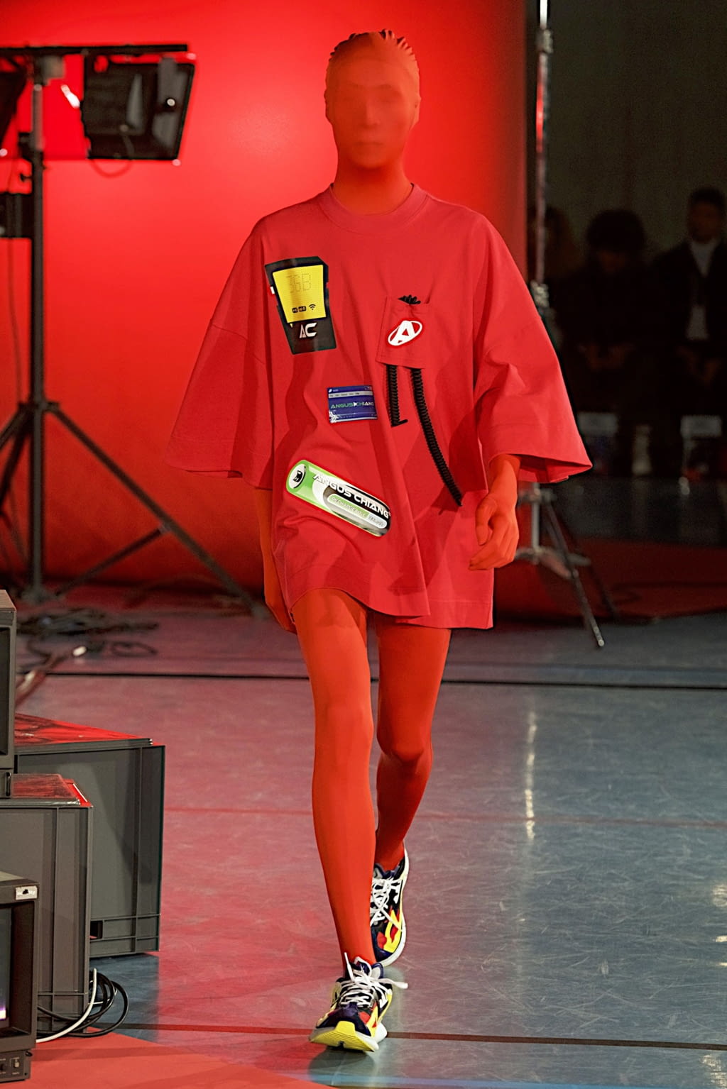 Fashion Week Paris Fall/Winter 2020 look 15 from the Angus Chiang collection menswear
