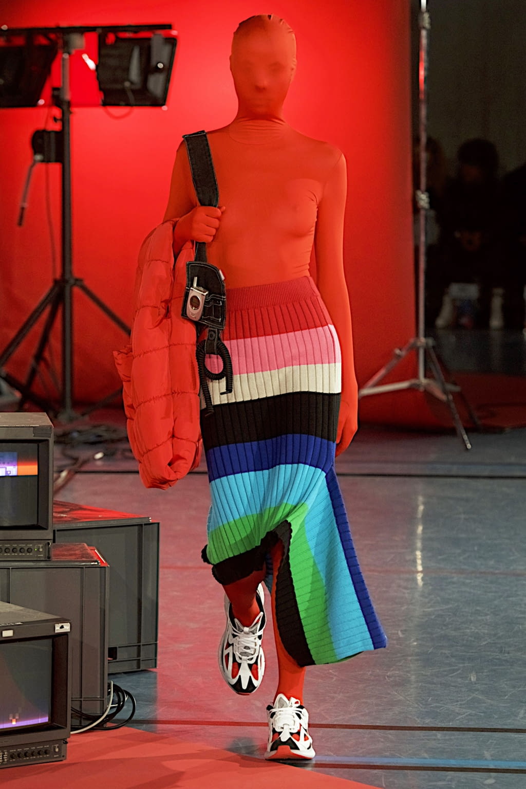 Fashion Week Paris Fall/Winter 2020 look 18 de la collection Angus Chiang menswear