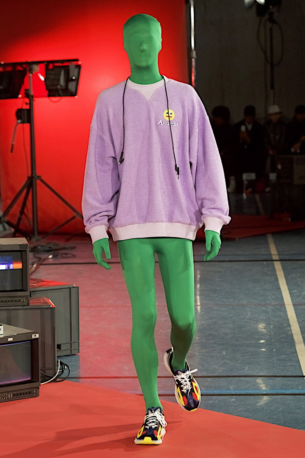 Fashion Week Paris Fall/Winter 2020 look 24 from the Angus Chiang collection menswear