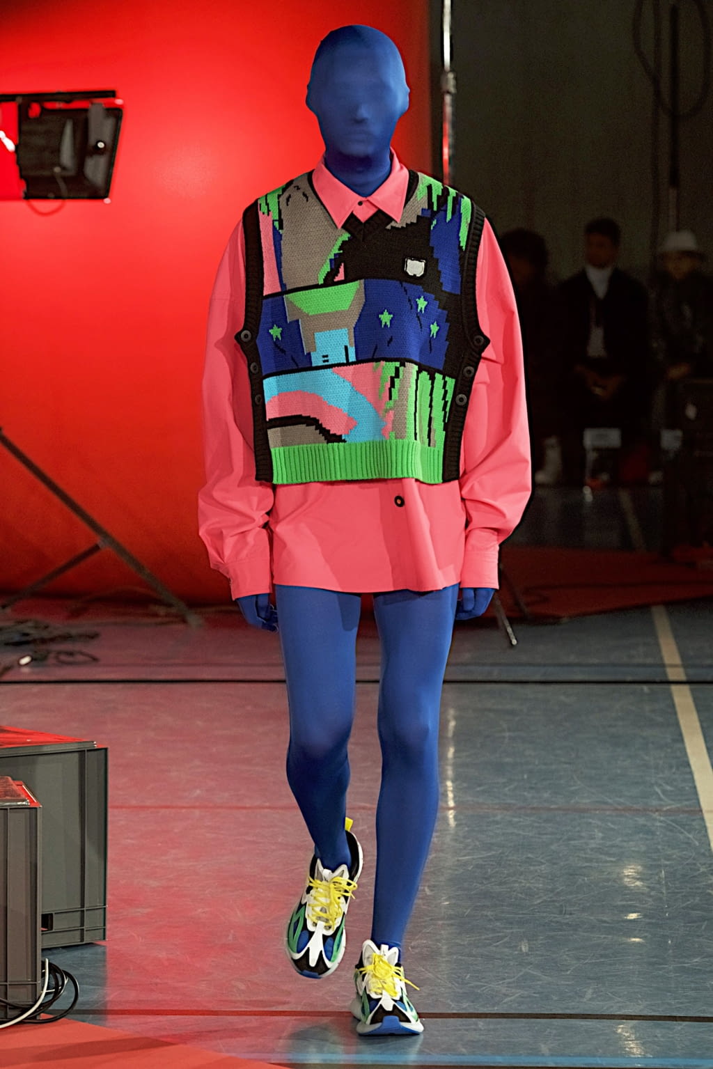 Fashion Week Paris Fall/Winter 2020 look 30 de la collection Angus Chiang menswear
