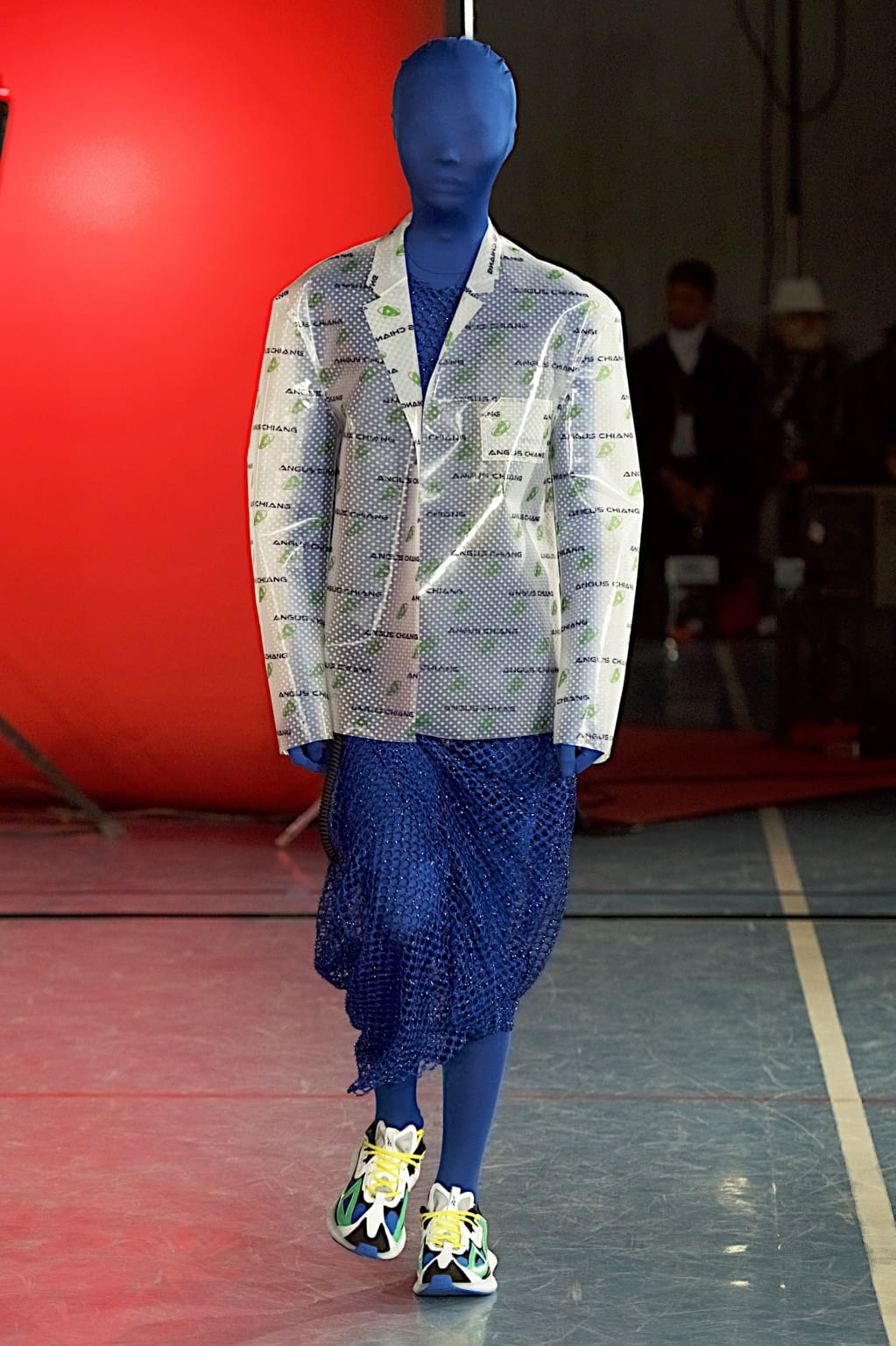 Fashion Week Paris Fall/Winter 2020 look 48 from the Angus Chiang collection menswear