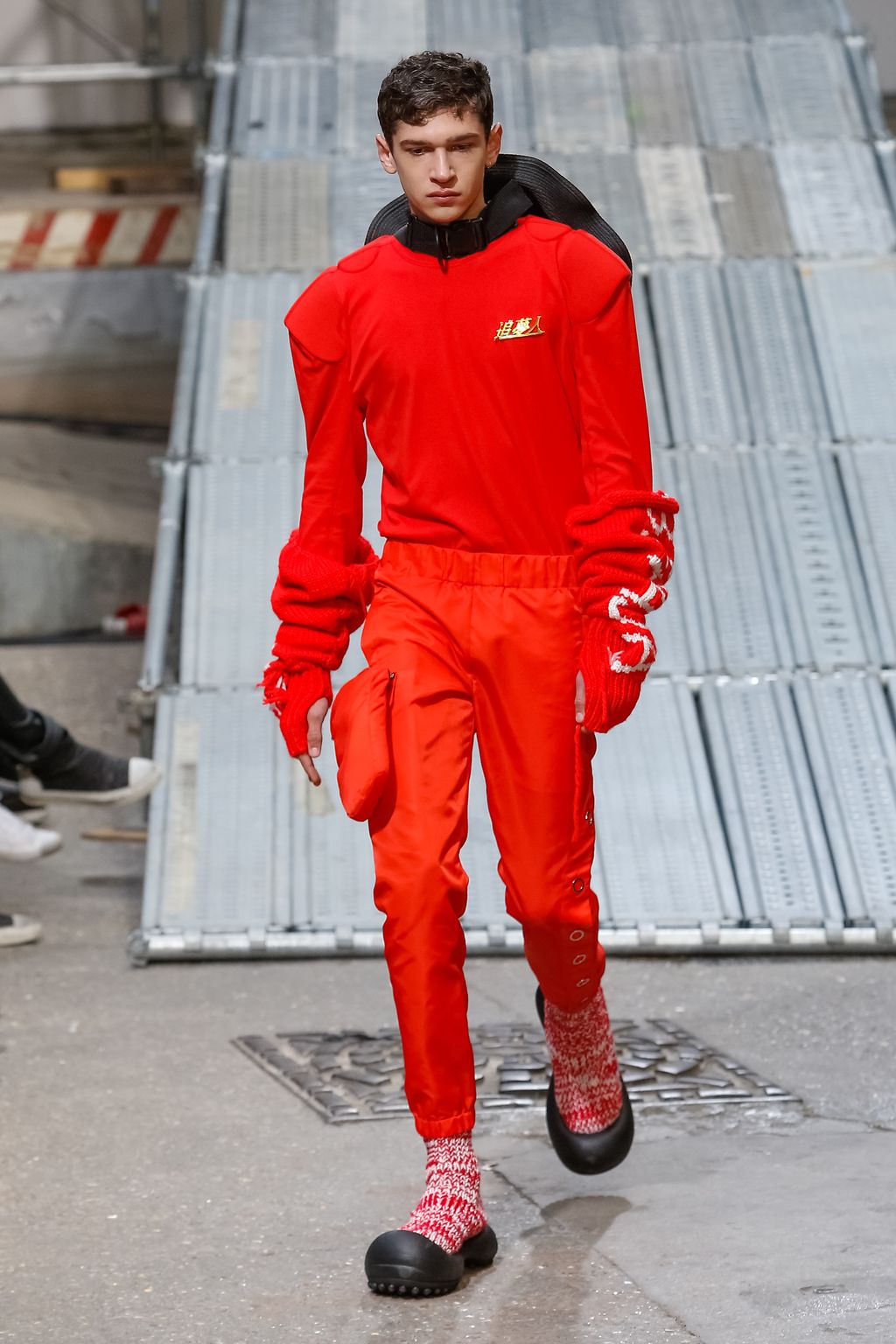 Fashion Week Paris Fall/Winter 2018 look 25 from the Angus Chiang collection 男装