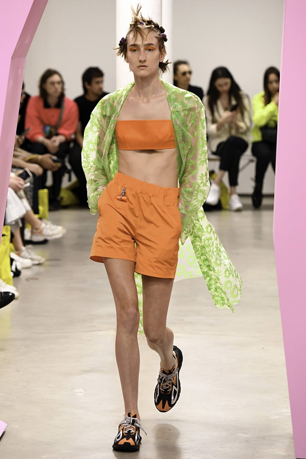 Fashion Week Paris Spring/Summer 2020 look 4 de la collection Angus Chiang menswear