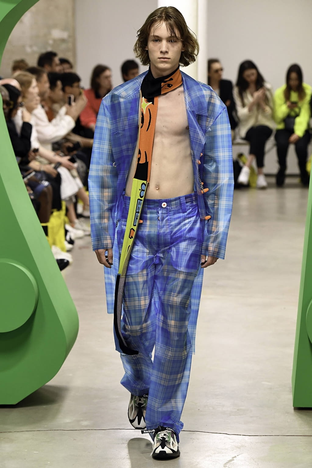 Fashion Week Paris Spring/Summer 2020 look 9 de la collection Angus Chiang menswear