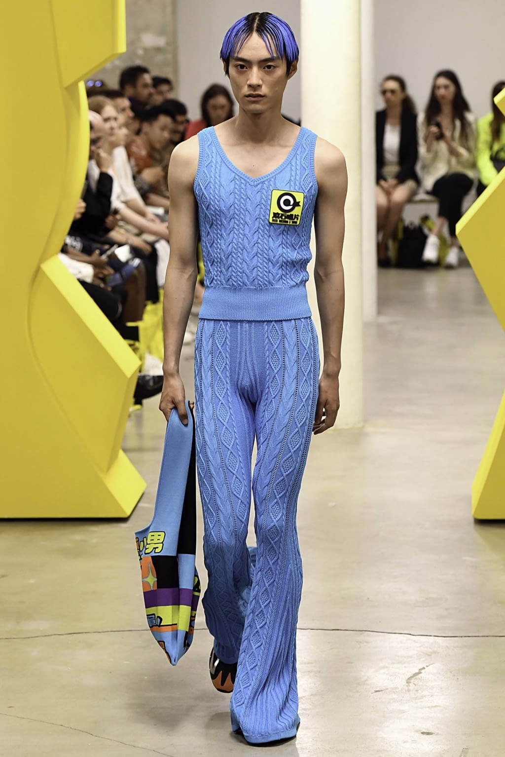 Fashion Week Paris Spring/Summer 2020 look 12 de la collection Angus Chiang menswear