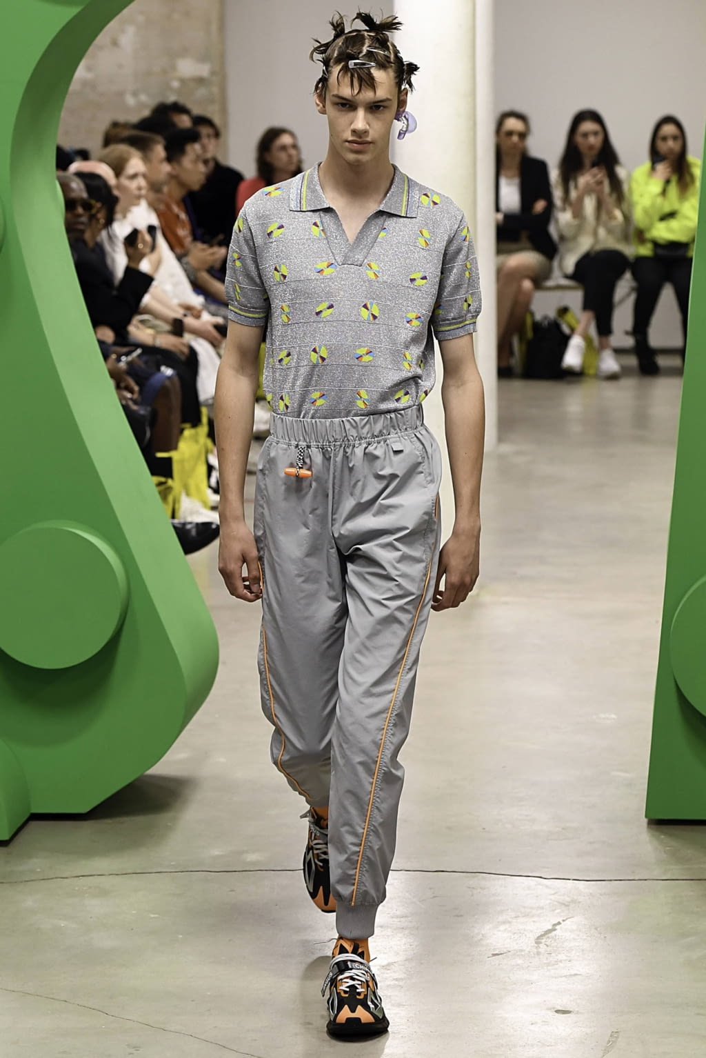 Fashion Week Paris Spring/Summer 2020 look 20 de la collection Angus Chiang menswear