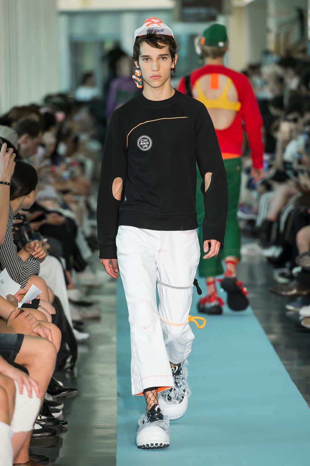 Fashion Week Paris Spring/Summer 2018 look 13 from the Angus Chiang collection menswear