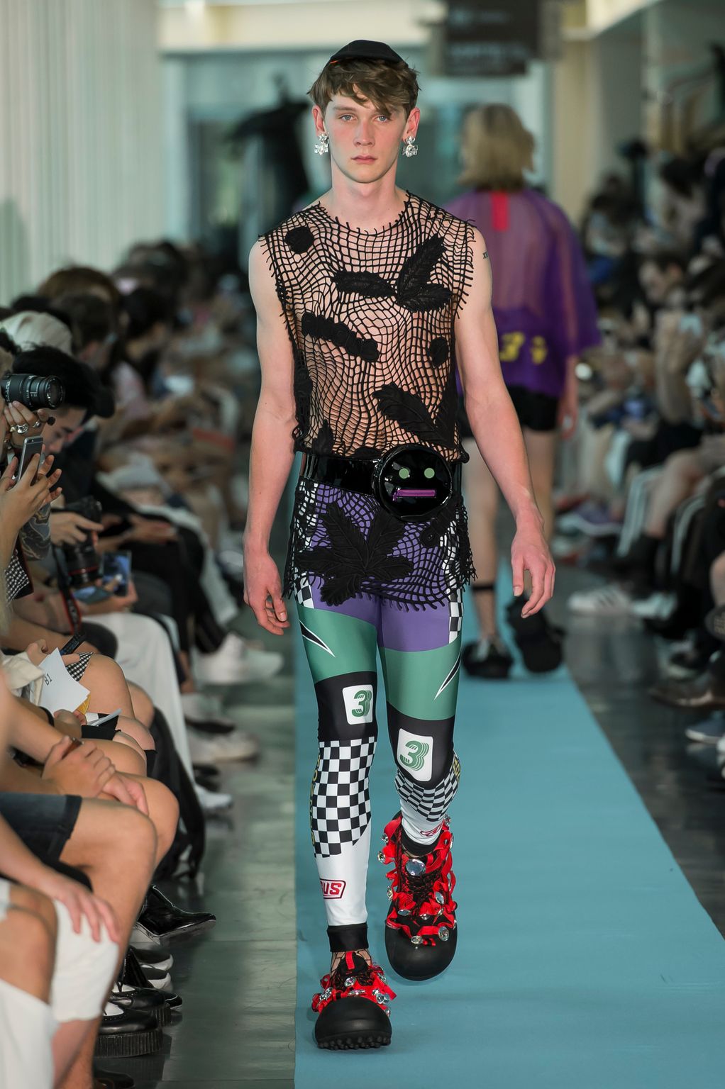 Fashion Week Paris Spring/Summer 2018 look 15 from the Angus Chiang collection menswear