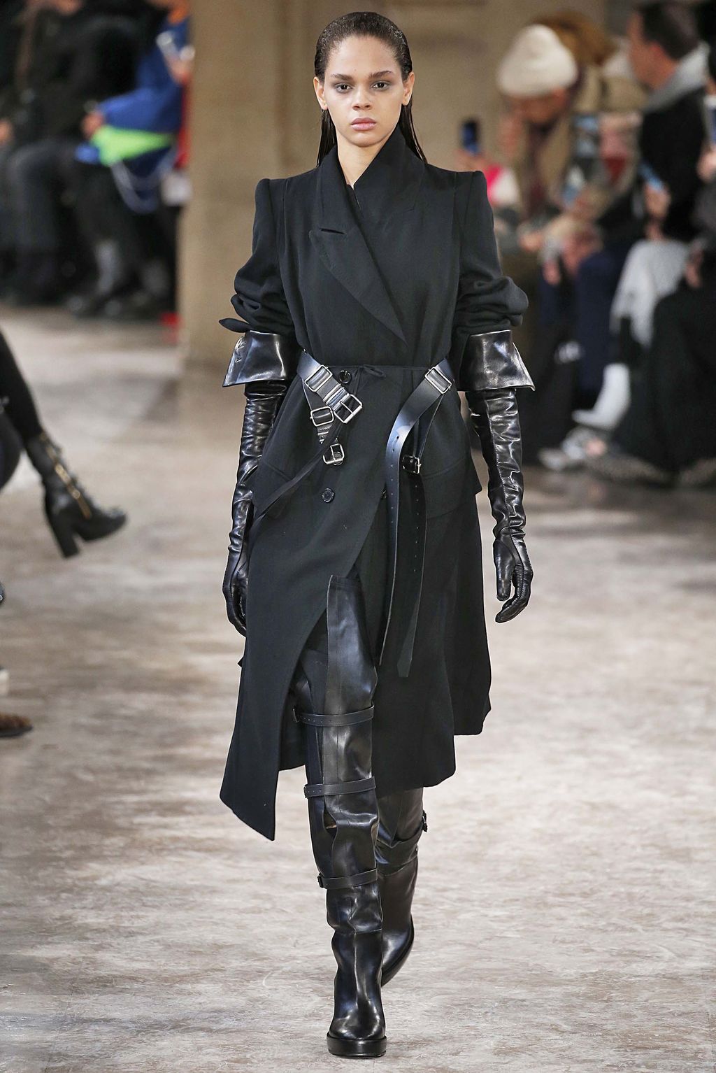 Fashion Week Paris Fall/Winter 2018 look 1 from the Ann Demeulemeester collection womenswear