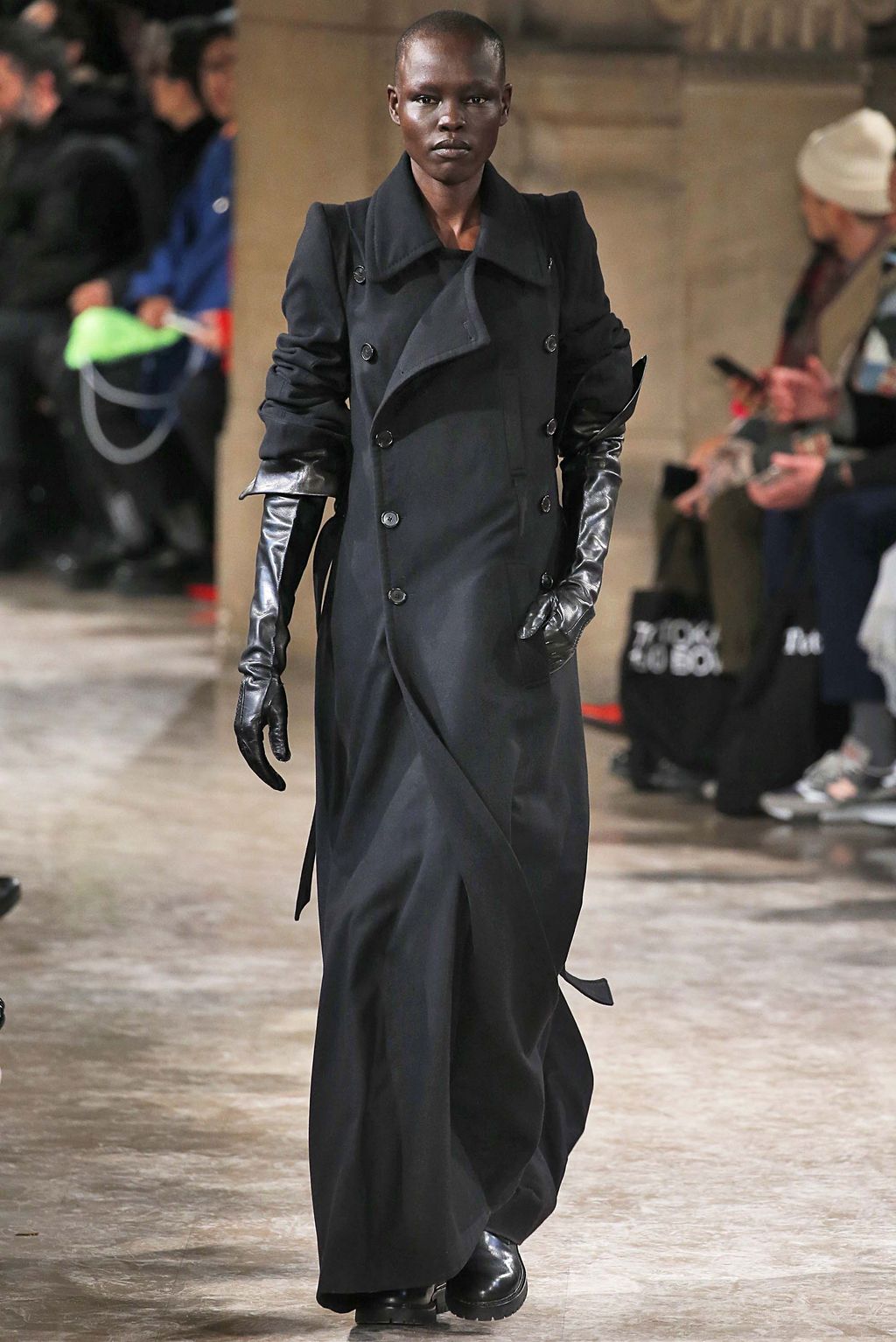 Fashion Week Paris Fall/Winter 2018 look 33 from the Ann Demeulemeester collection womenswear