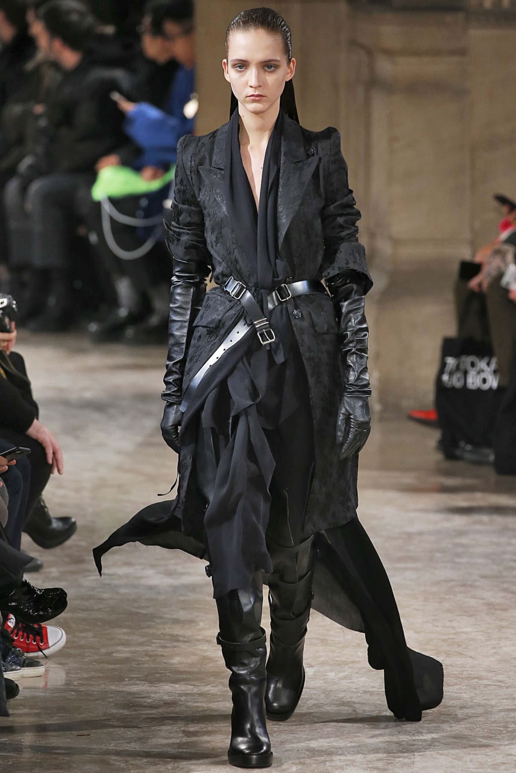 Fashion Week Paris Fall/Winter 2018 look 34 from the Ann Demeulemeester collection womenswear