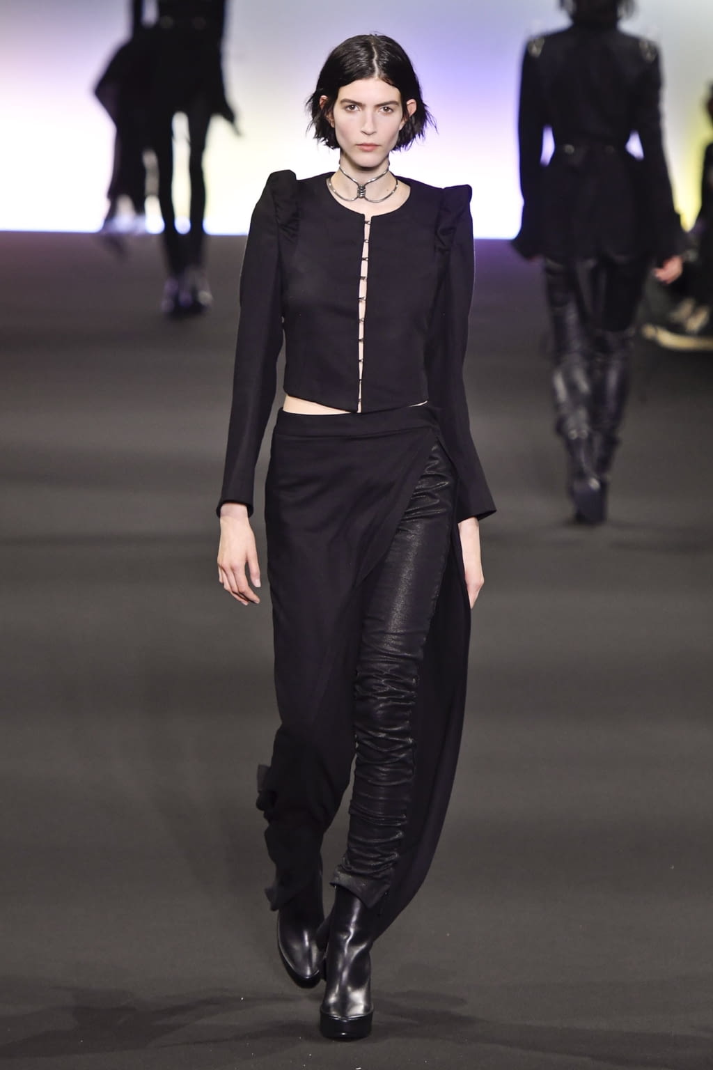 Fashion Week Paris Fall/Winter 2020 look 5 from the Ann Demeulemeester collection womenswear