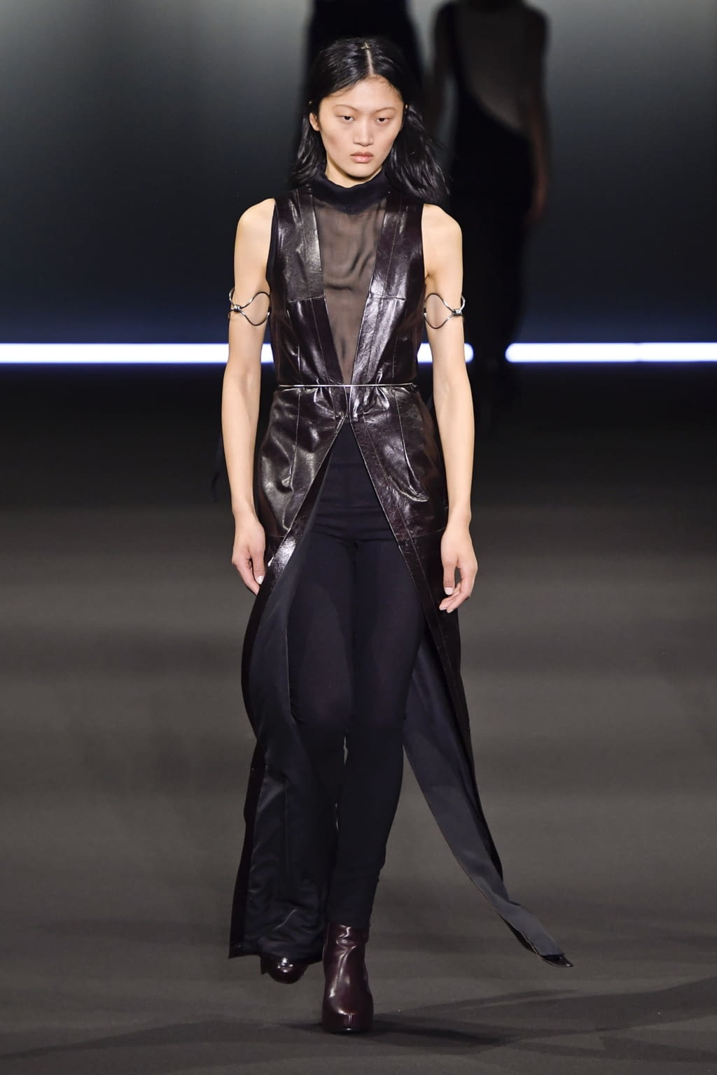 Fashion Week Paris Fall/Winter 2020 look 14 from the Ann Demeulemeester collection 女装