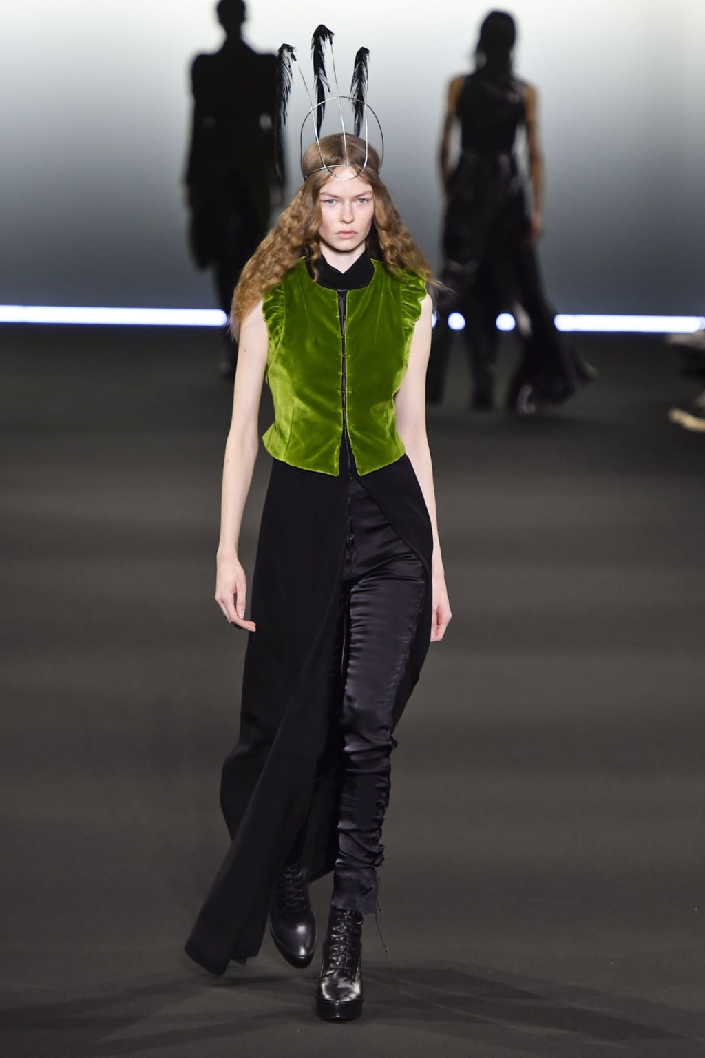 Fashion Week Paris Fall/Winter 2020 look 15 de la collection Ann Demeulemeester womenswear