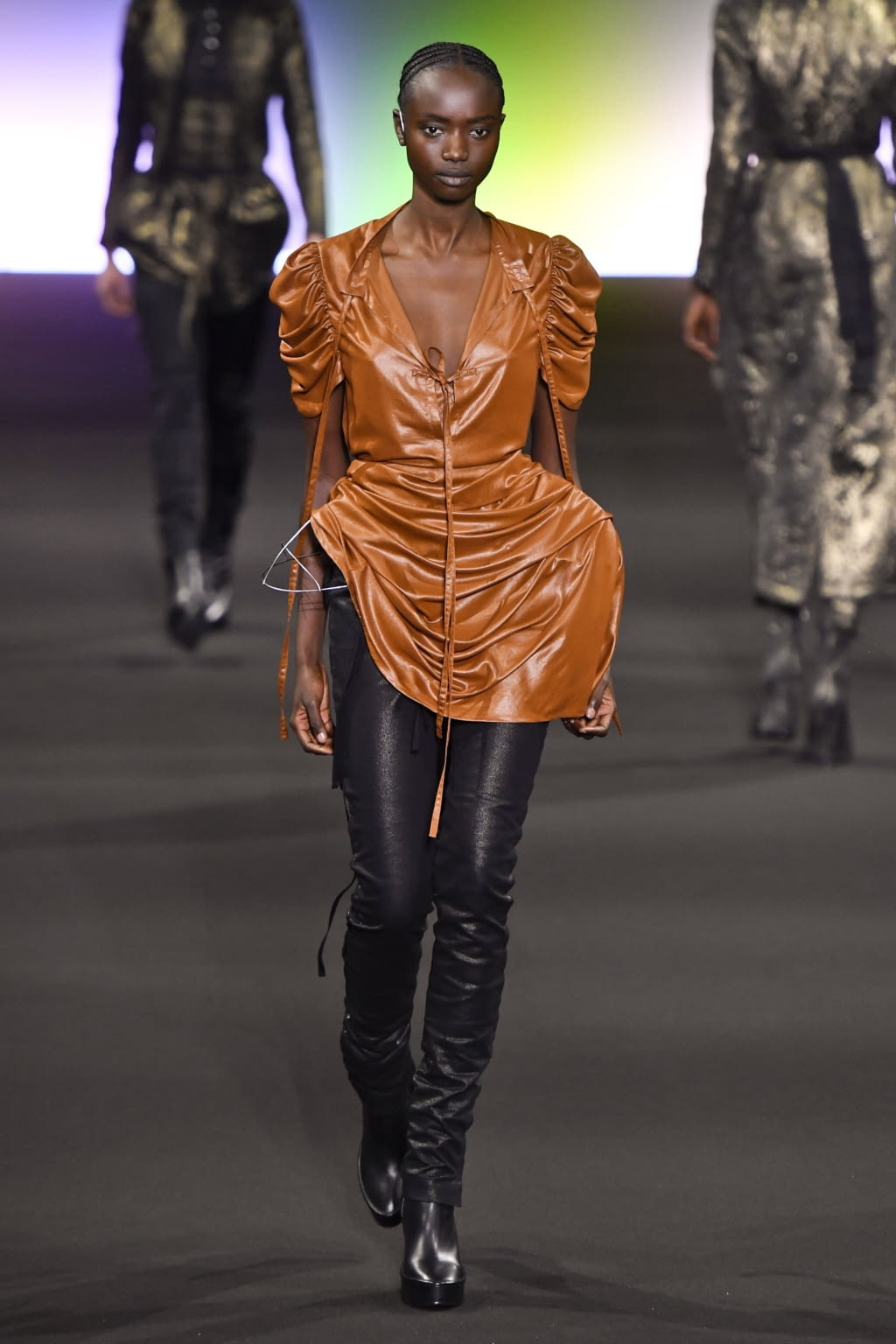 Fashion Week Paris Fall/Winter 2020 look 23 de la collection Ann Demeulemeester womenswear