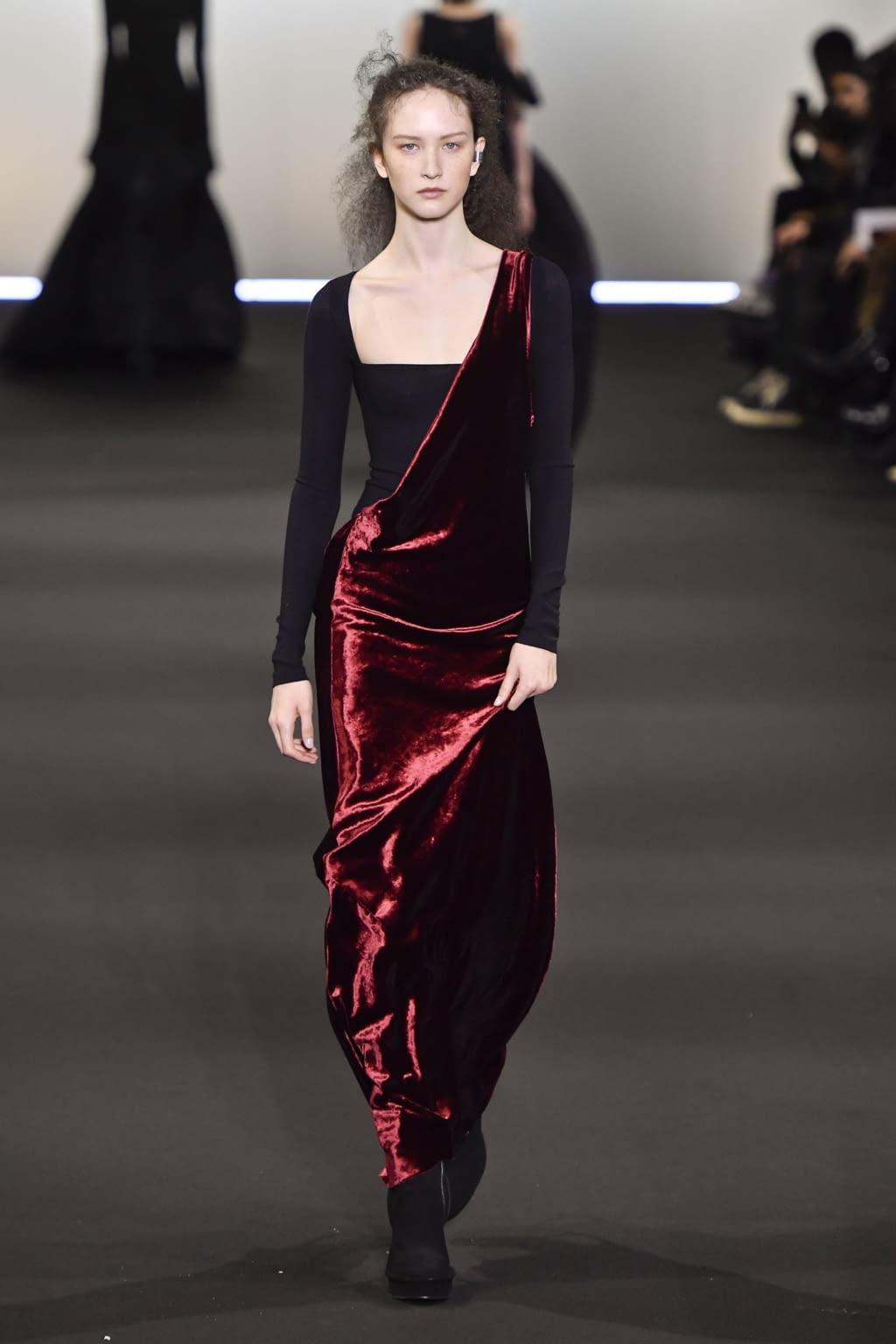 Fashion Week Paris Fall/Winter 2020 look 34 from the Ann Demeulemeester collection womenswear