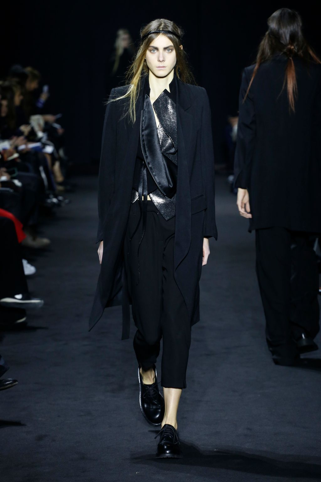 Fashion Week Paris Fall/Winter 2016 look 6 from the Ann Demeulemeester collection womenswear