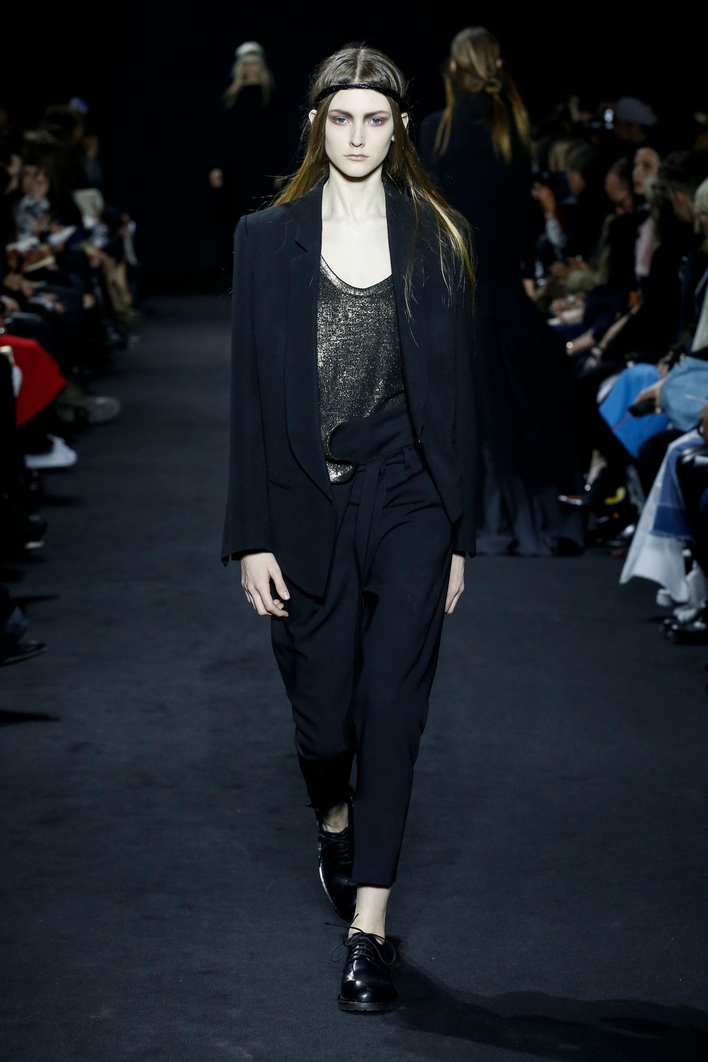 Fashion Week Paris Fall/Winter 2016 look 22 from the Ann Demeulemeester collection womenswear